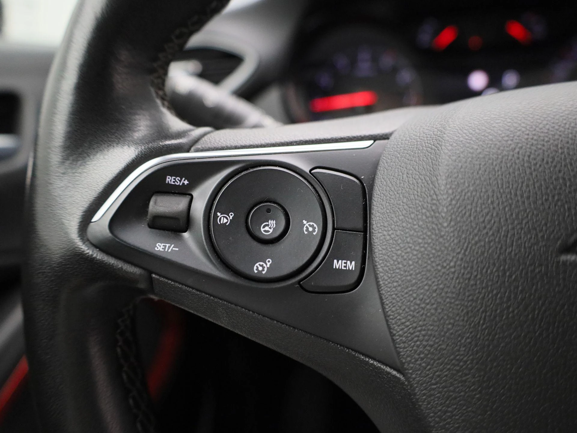 Opel-Crossland-image-16