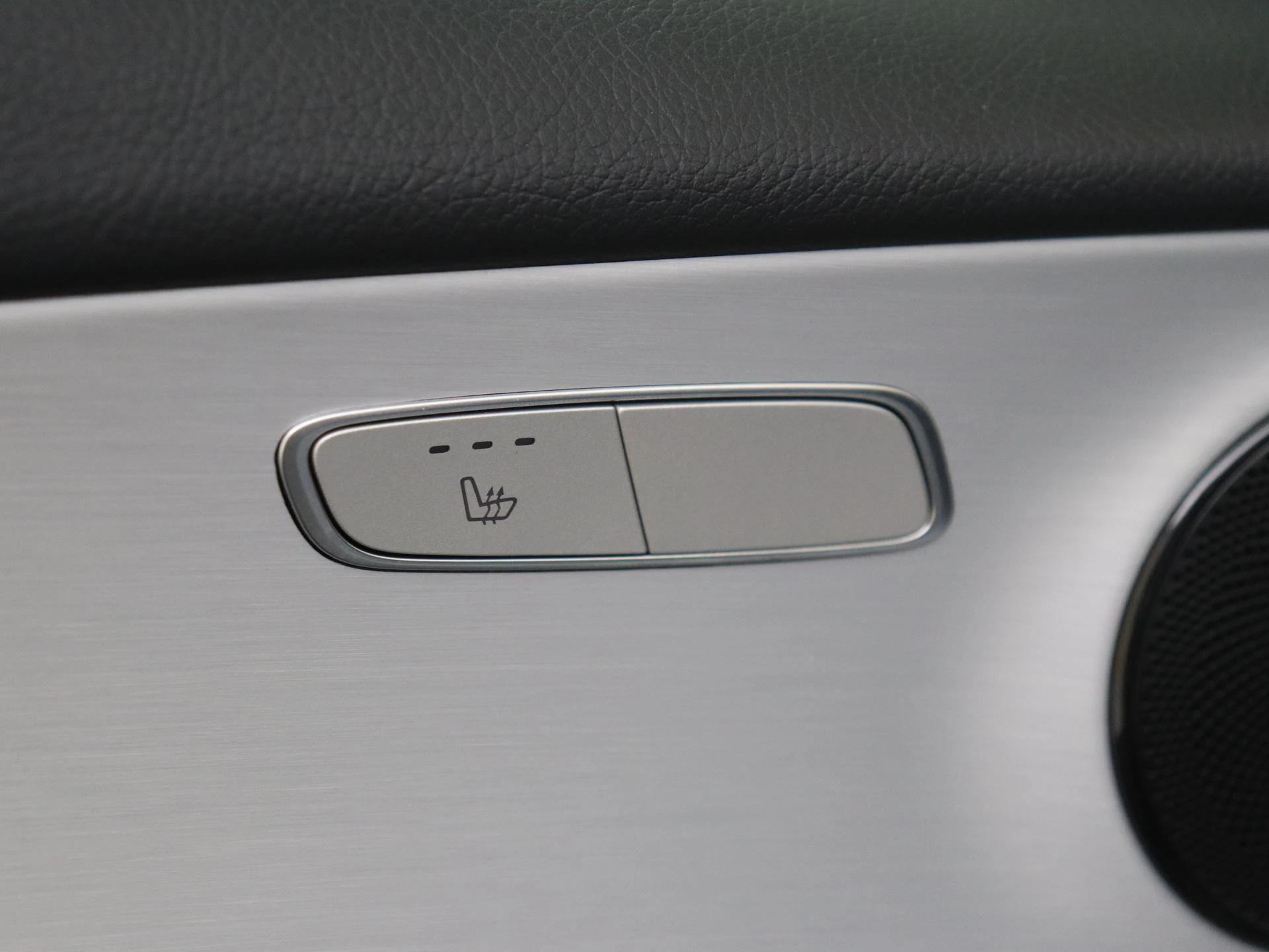 Mercedes-Benz-E-Klasse-image-24