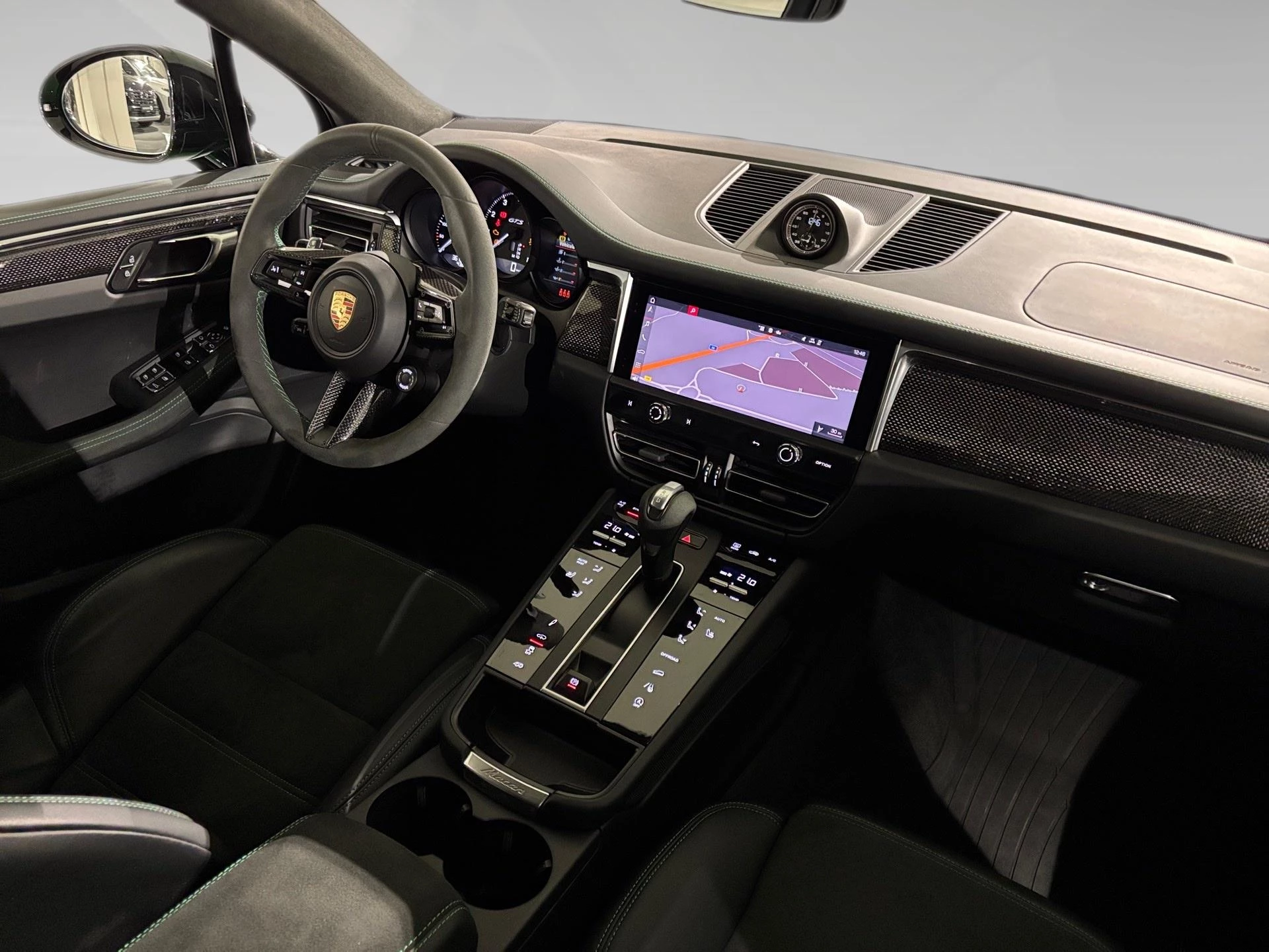 Porsche-Macan-image-5