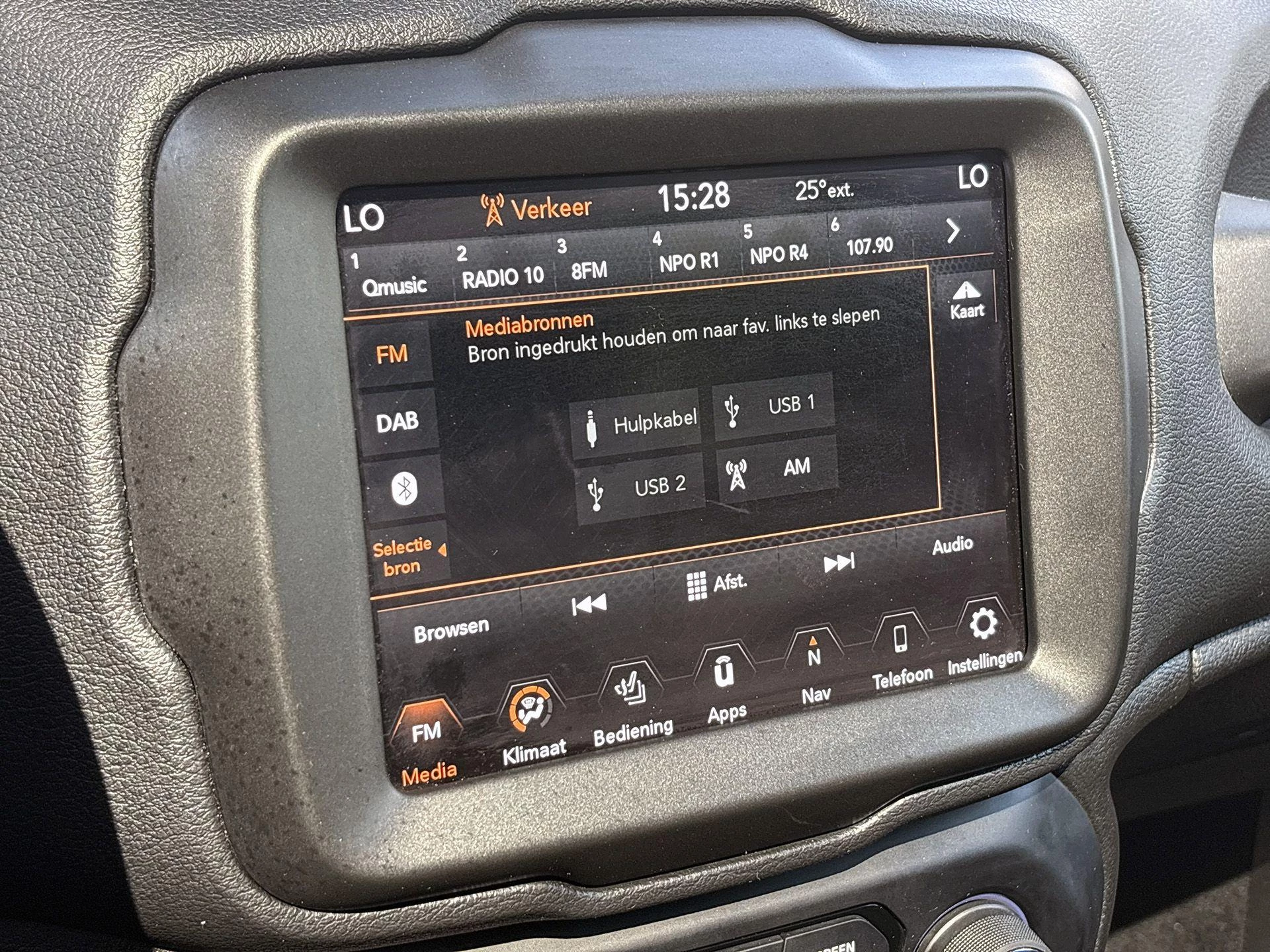 Jeep-Renegade-image-6