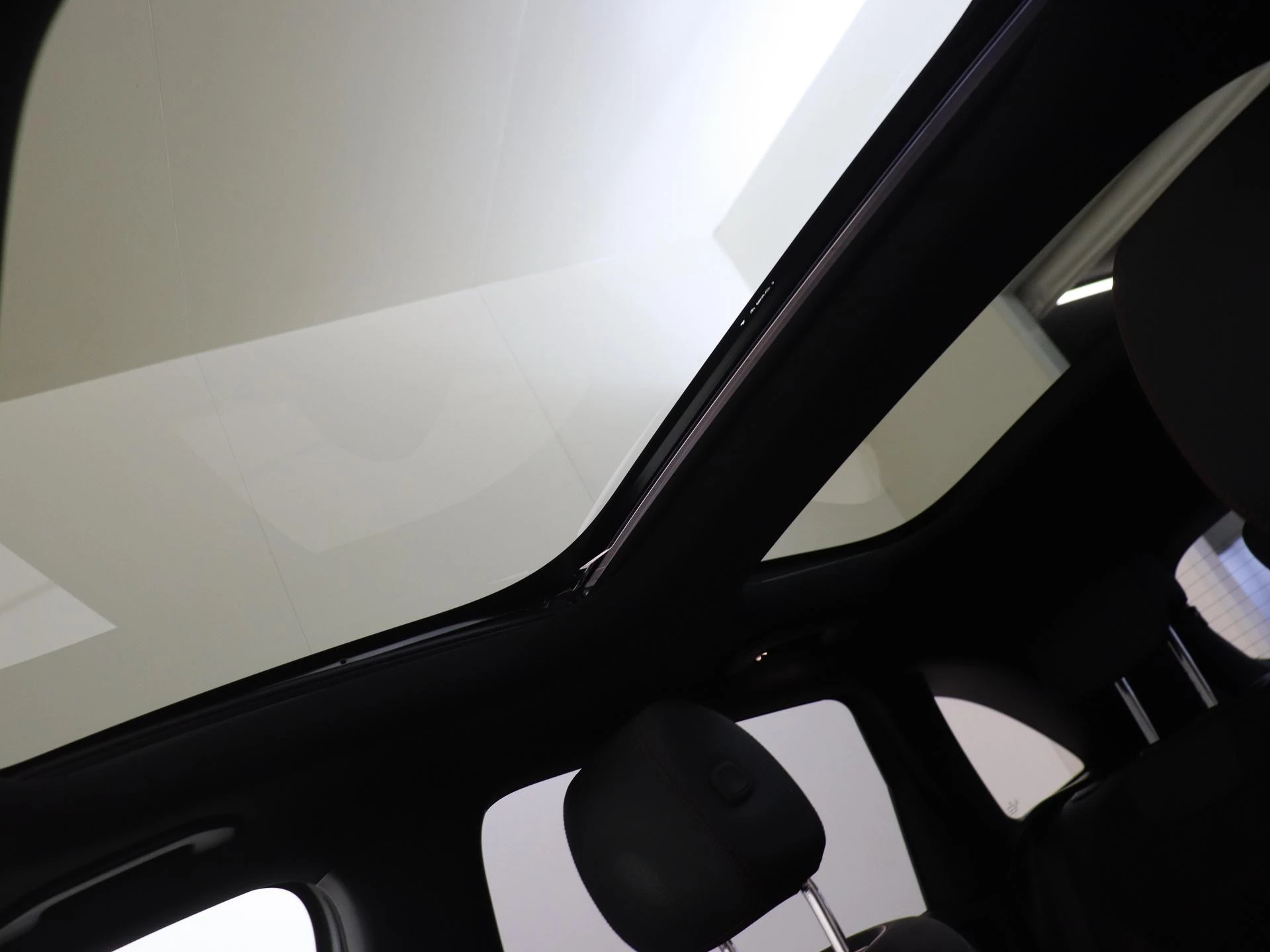 Mercedes-Benz-B-Klasse-image-27