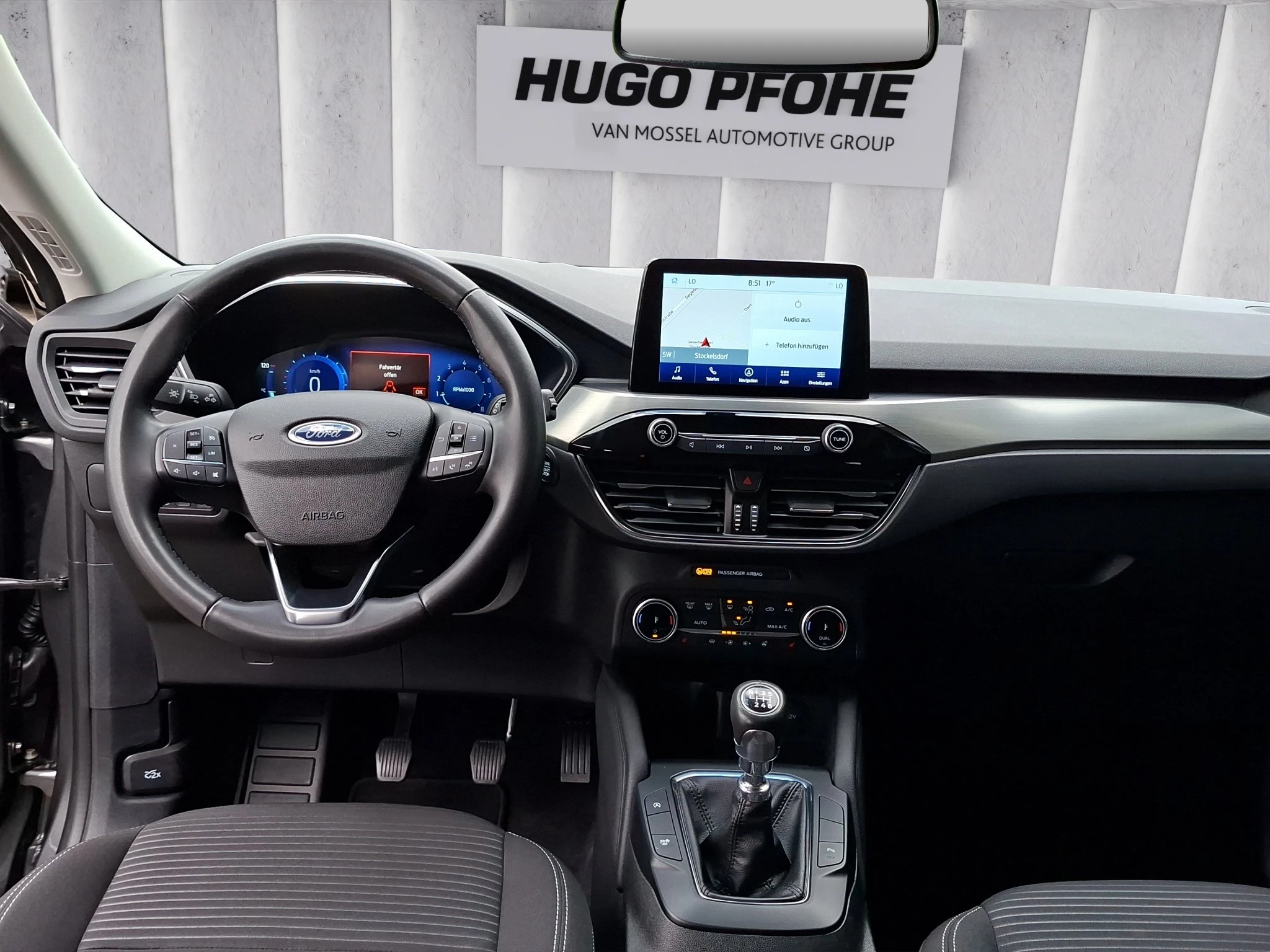 Ford Kuga Titanium 1.5 EB LED | GJR | RFK | SHZ | PDC | LMF | Navi | BT | Klima