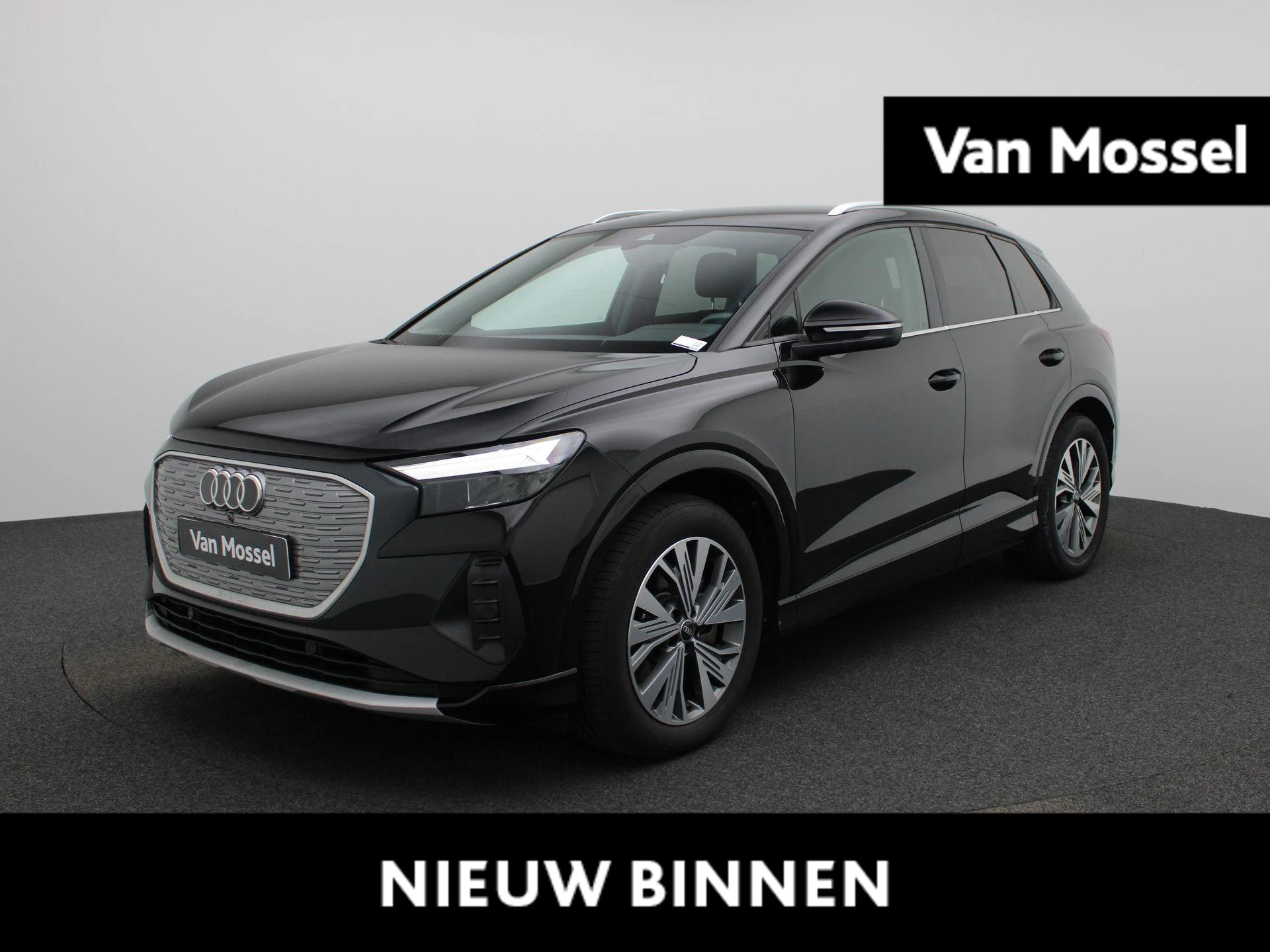 Audi-Q4 e-tron-image-0