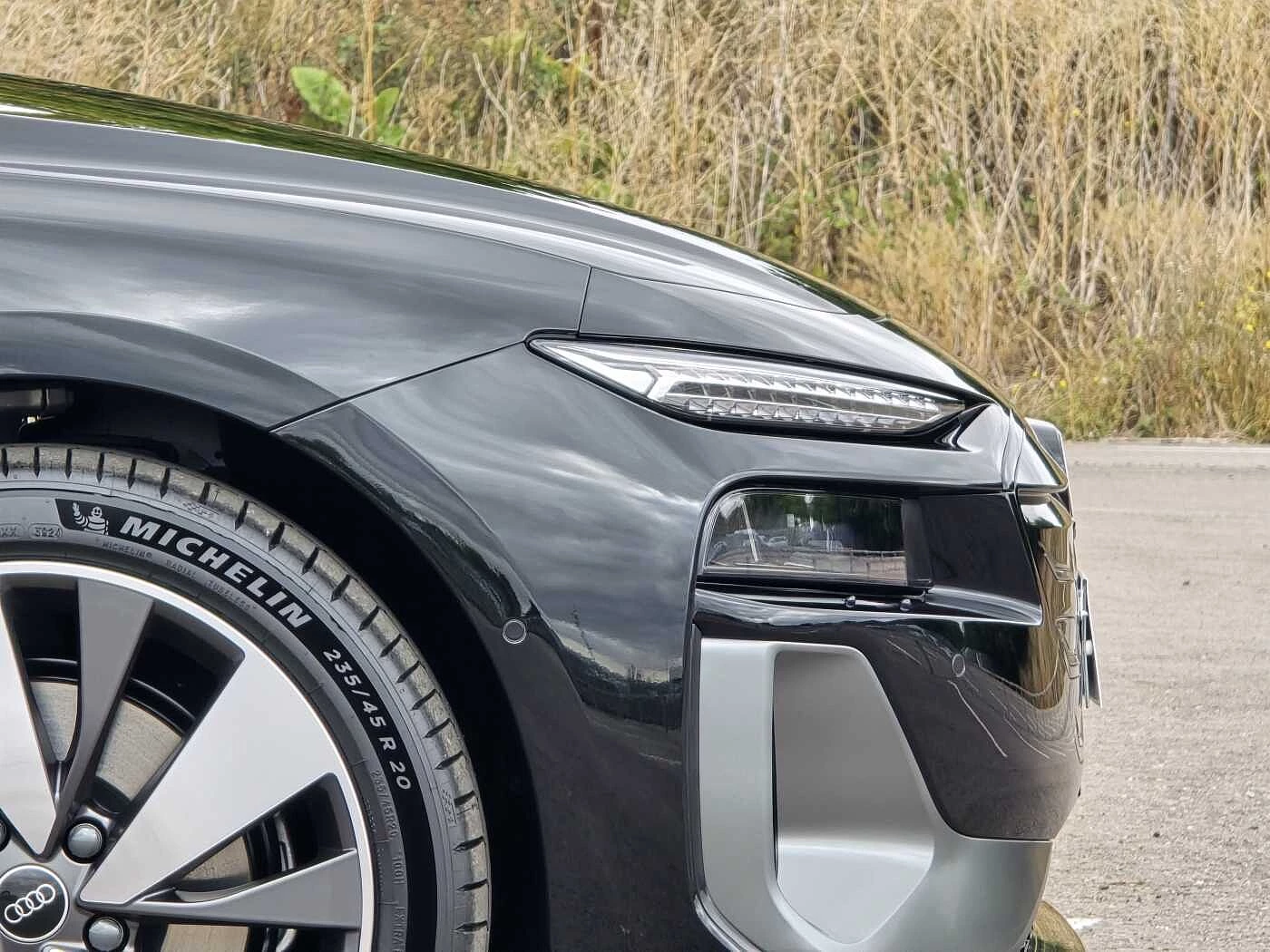 Audi-A6 Avant e-tron-image-27