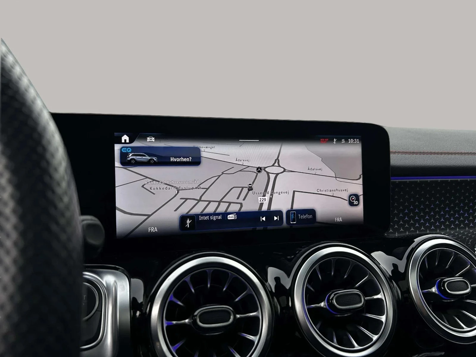 Mercedes-Benz-EQB-image-17