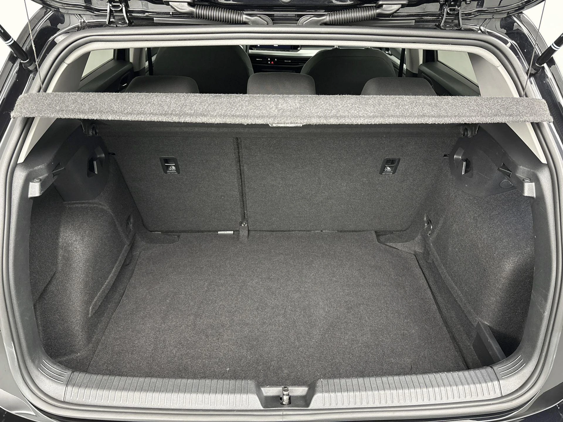 Volkswagen-Golf-image-15