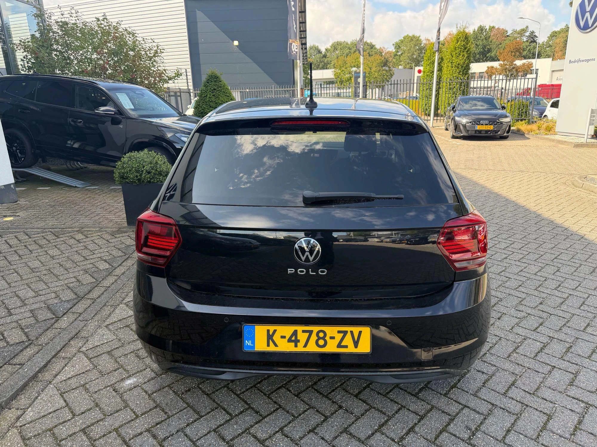 Volkswagen-Polo-image-3