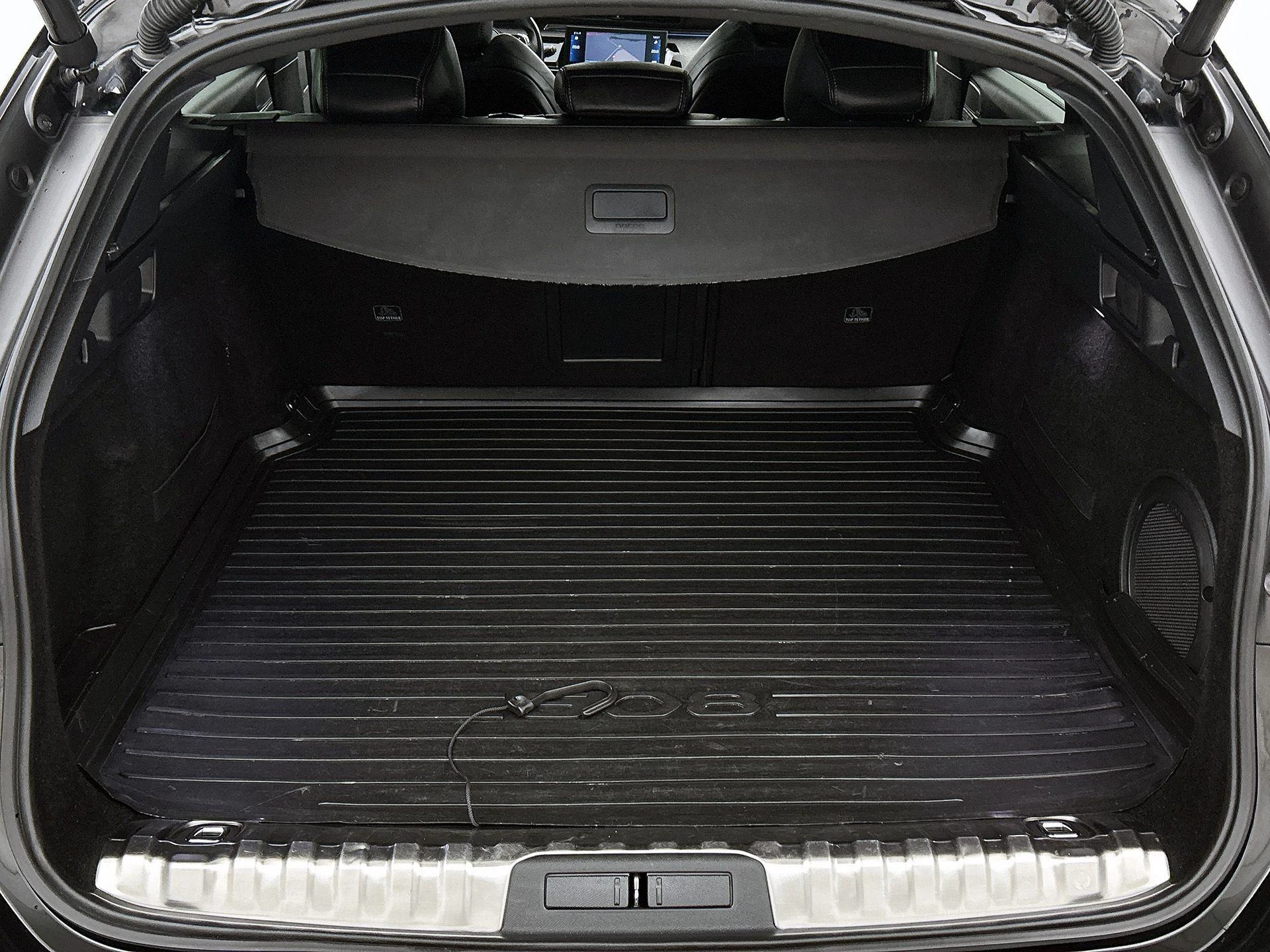 Peugeot-508-image-32