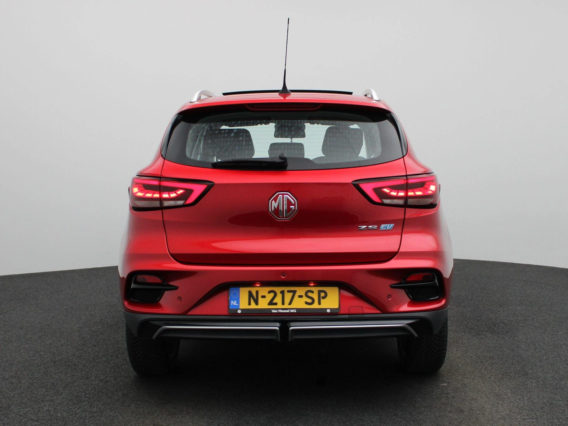 MG-ZS EV-image-4