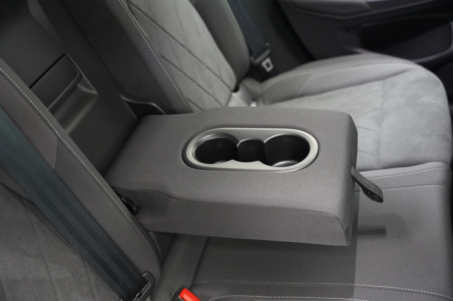 Volkswagen-Golf-image-10