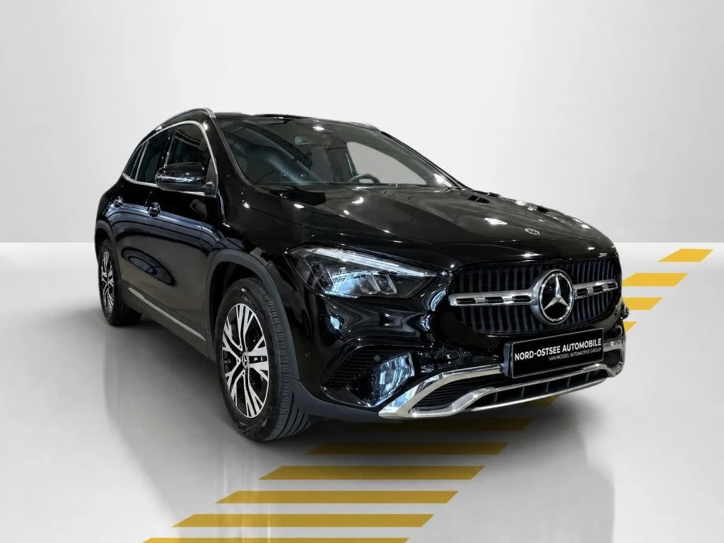 Mercedes-Benz-GLA 200 d-image-16