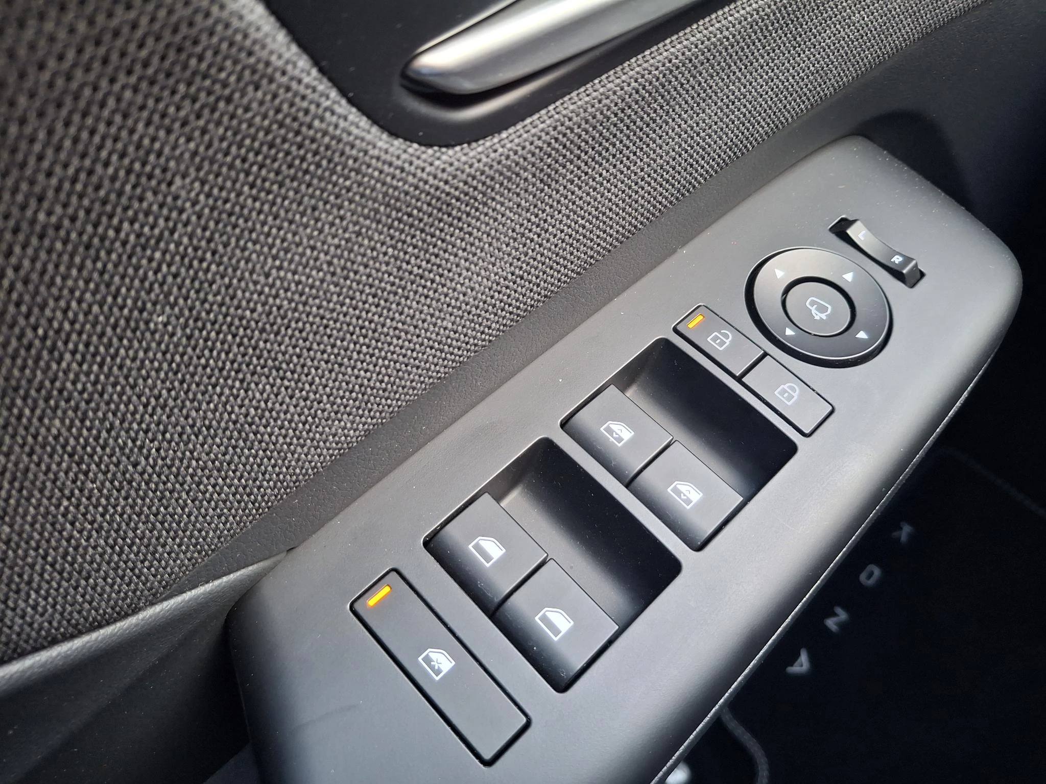Hyundai Kona 1.6 GDI HEV Premium Sky