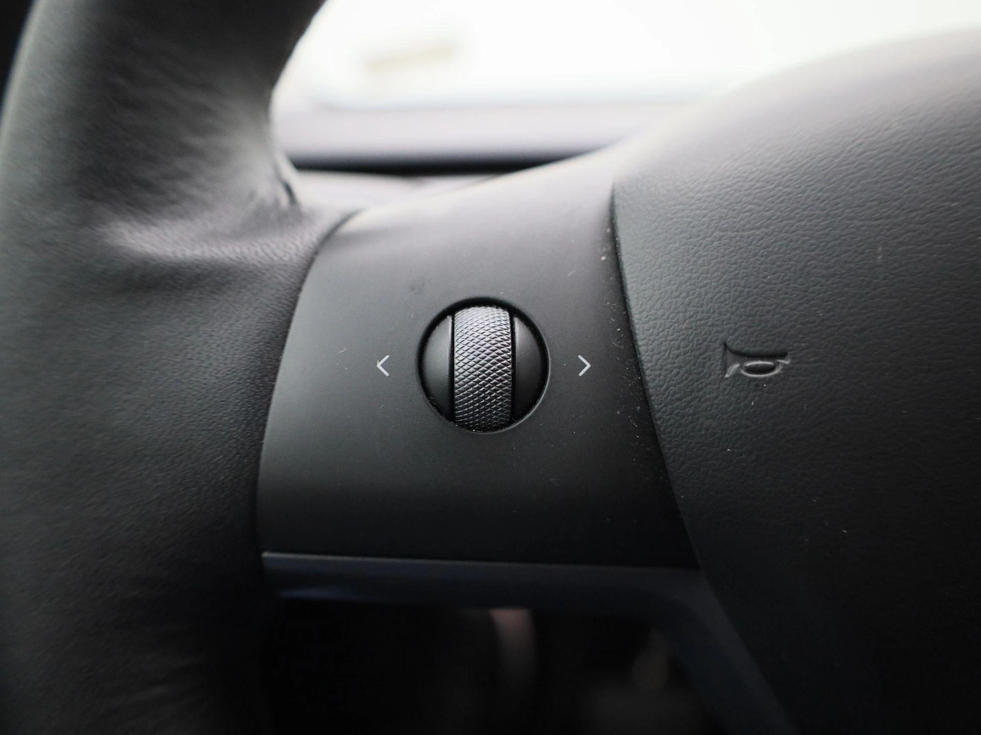 Tesla-Model Y-image-22