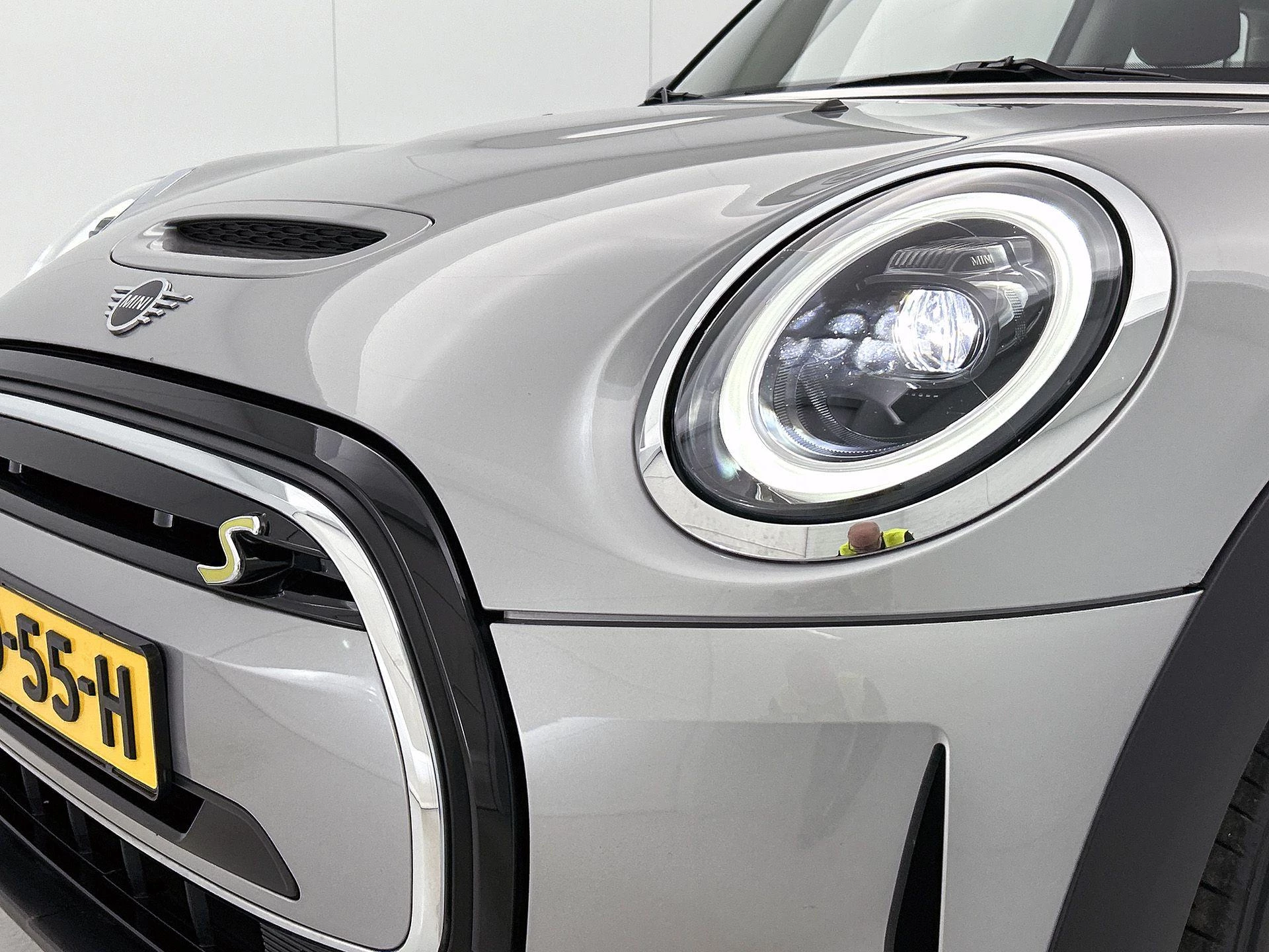 MINI-Electric-image-19