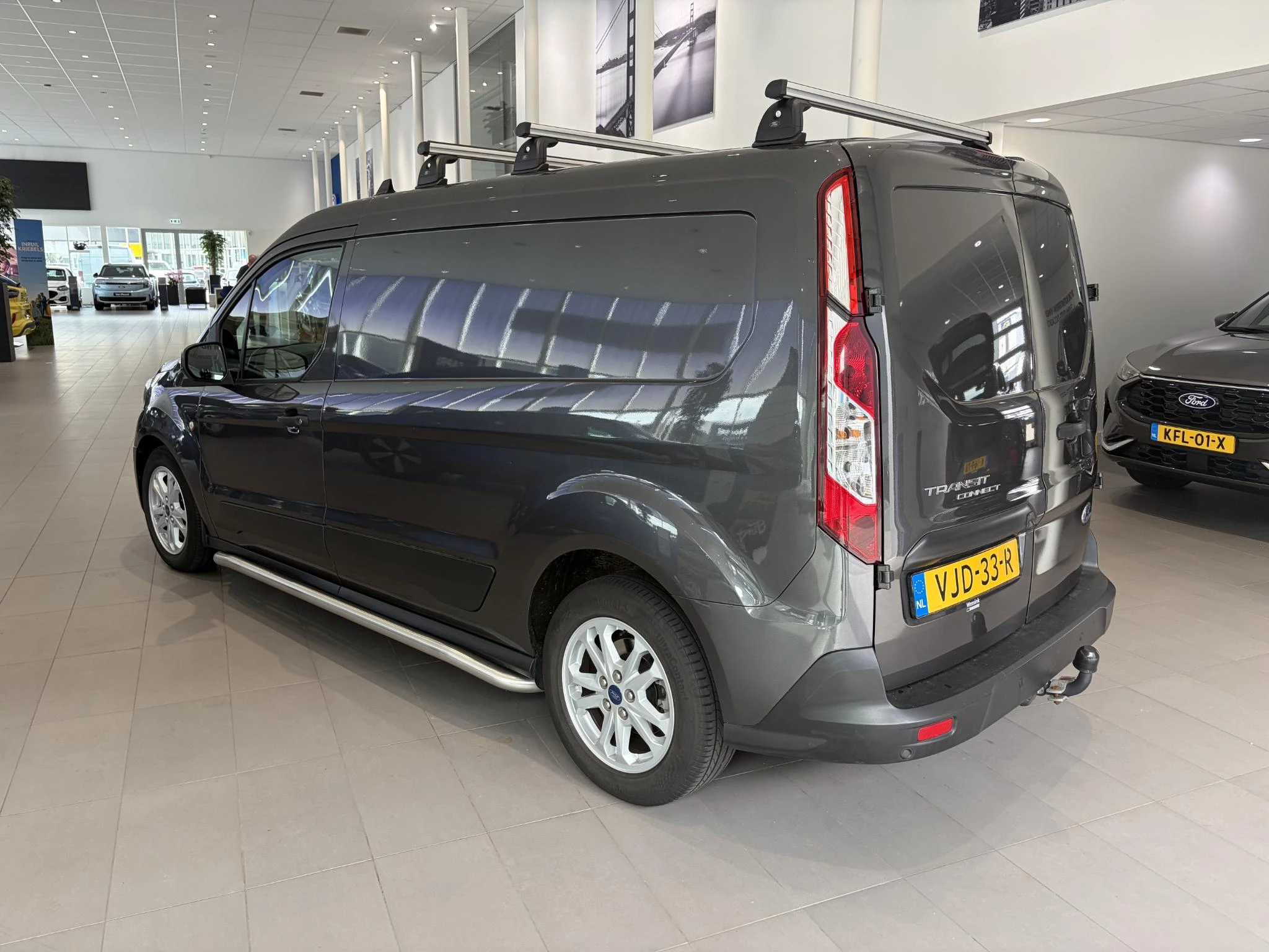 Ford-Transit Connect-image-2