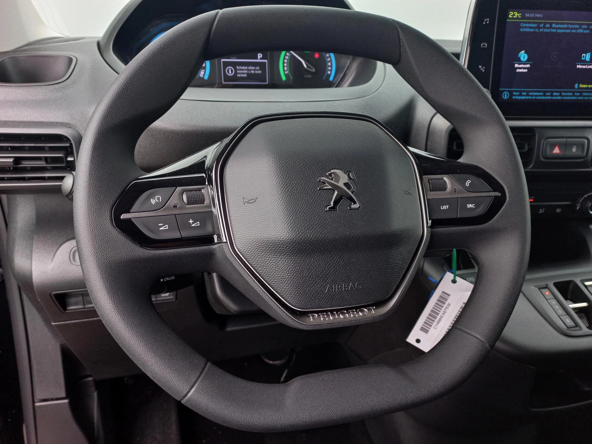 Peugeot-e-Partner-image-12