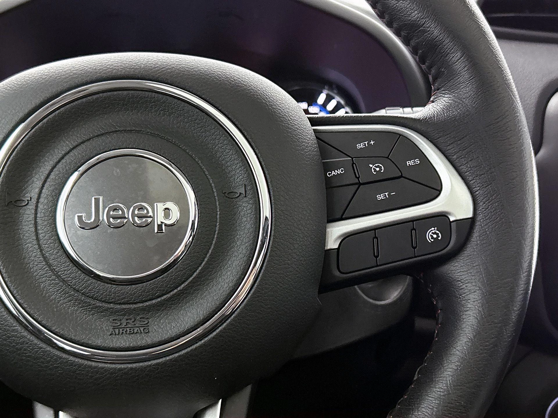 Jeep-Renegade-image-5