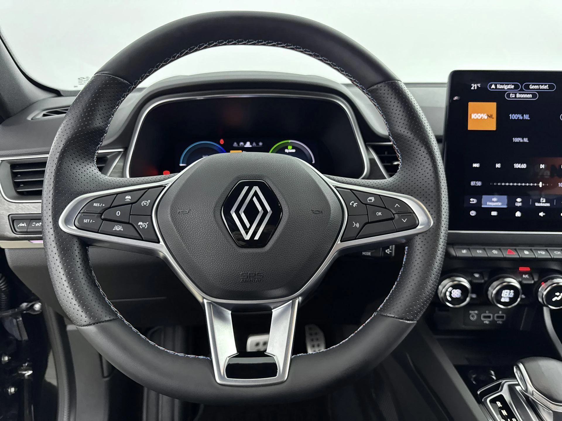 Renault-Arkana-image-11