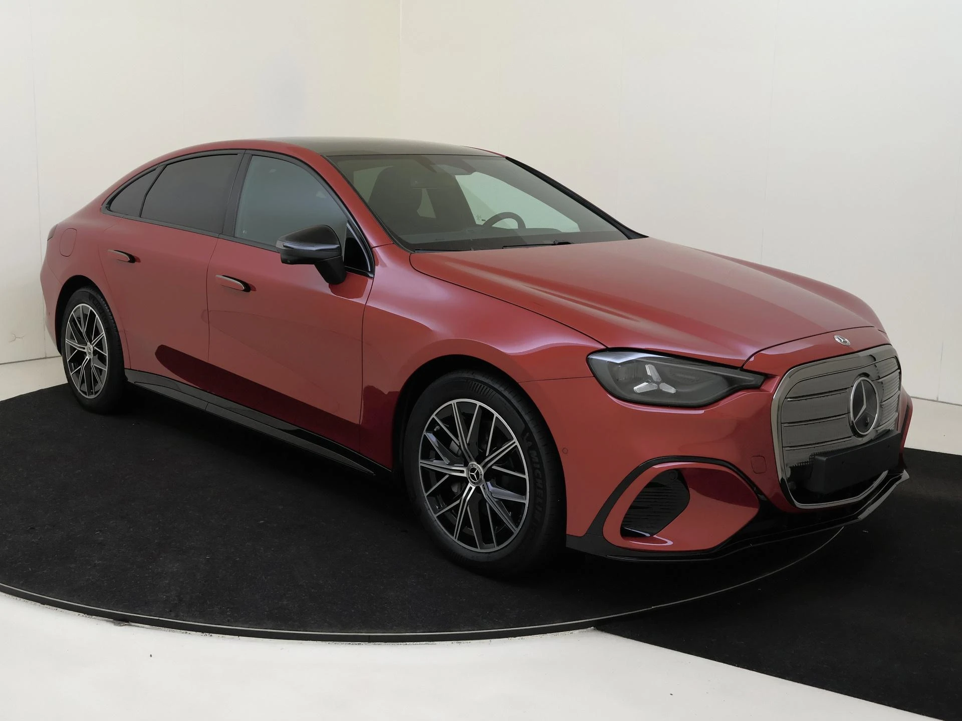 Mercedes-Benz-C-Klasse-image-1