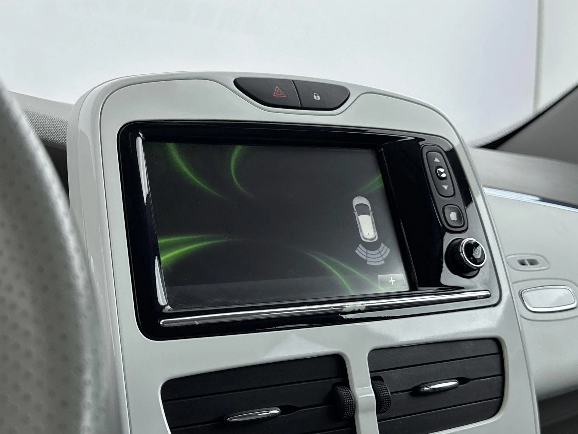 Renault-ZOE-image-10