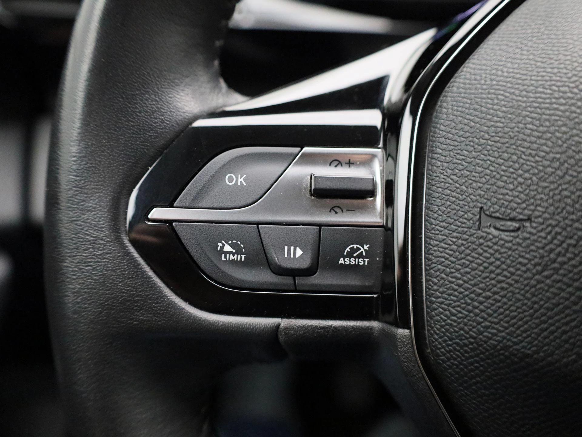 Peugeot-308-image-16