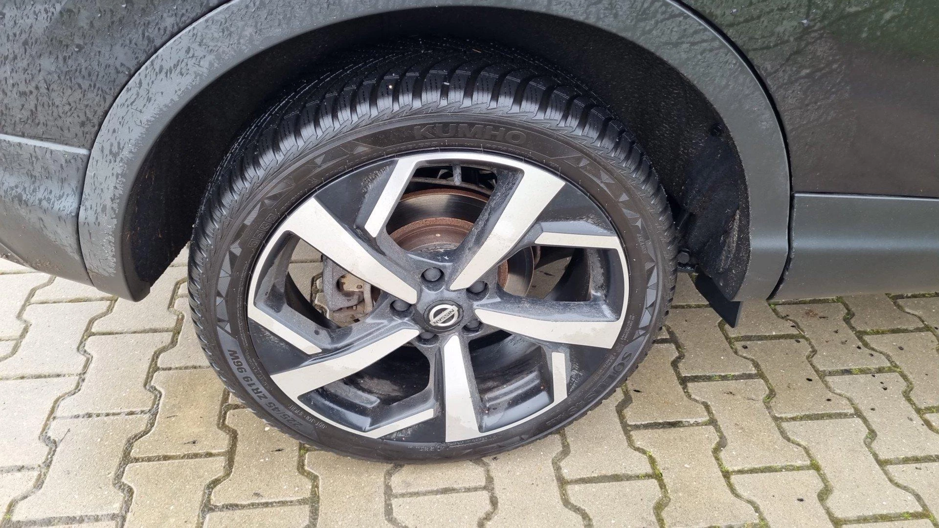 Nissan-QASHQAI-image-13