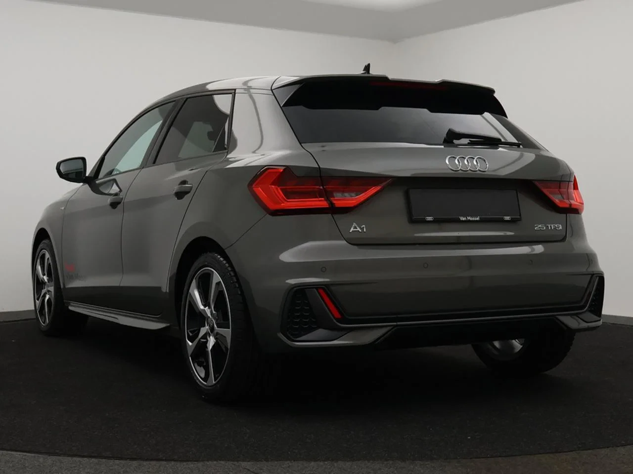 Audi-A1 Sportback-image-6