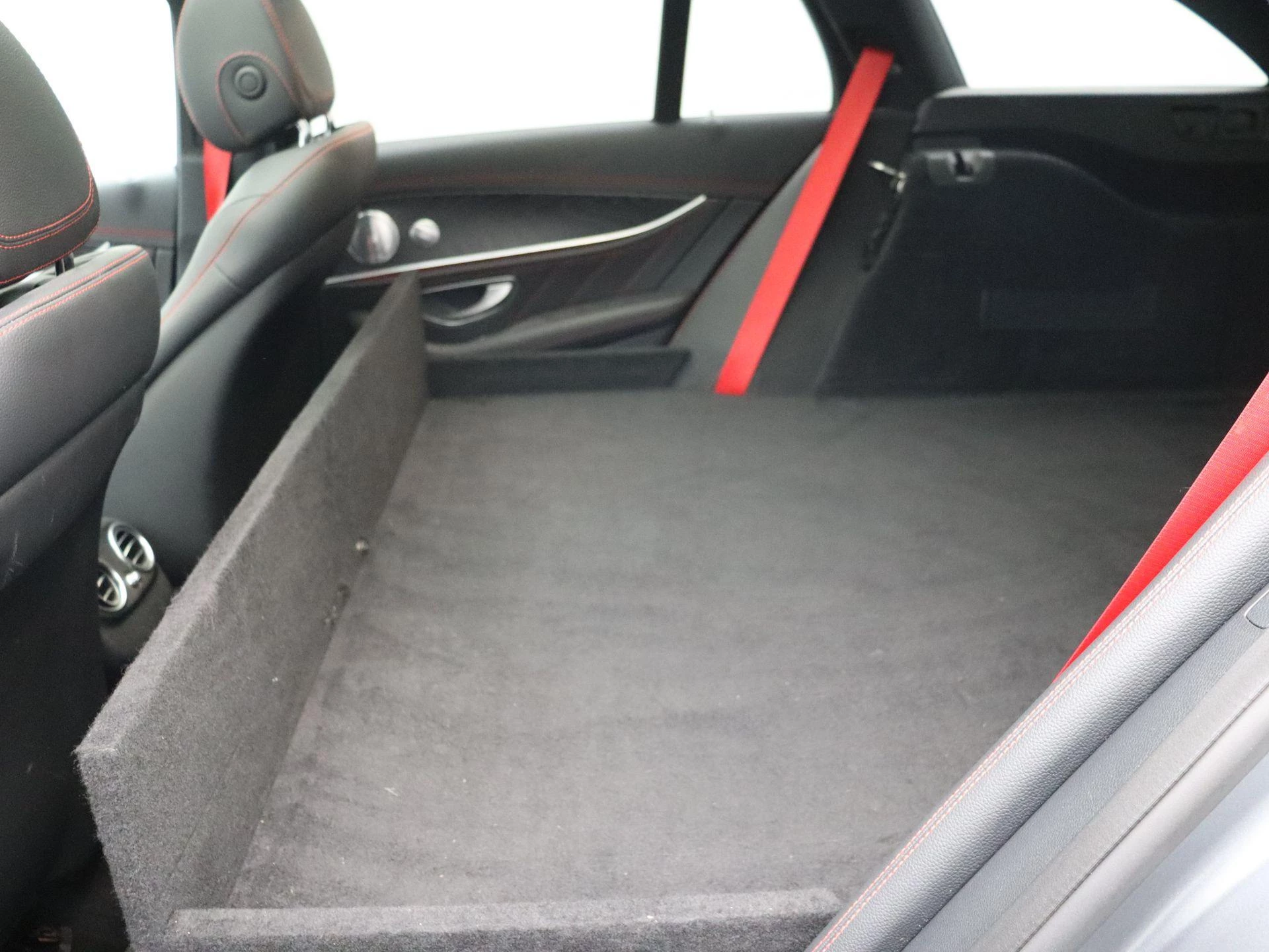 Mercedes-Benz Classe E AMG 53 4MATIC+ Estate + LICHTE VRACHT + BURMESTER + PANO + CARPLAY +