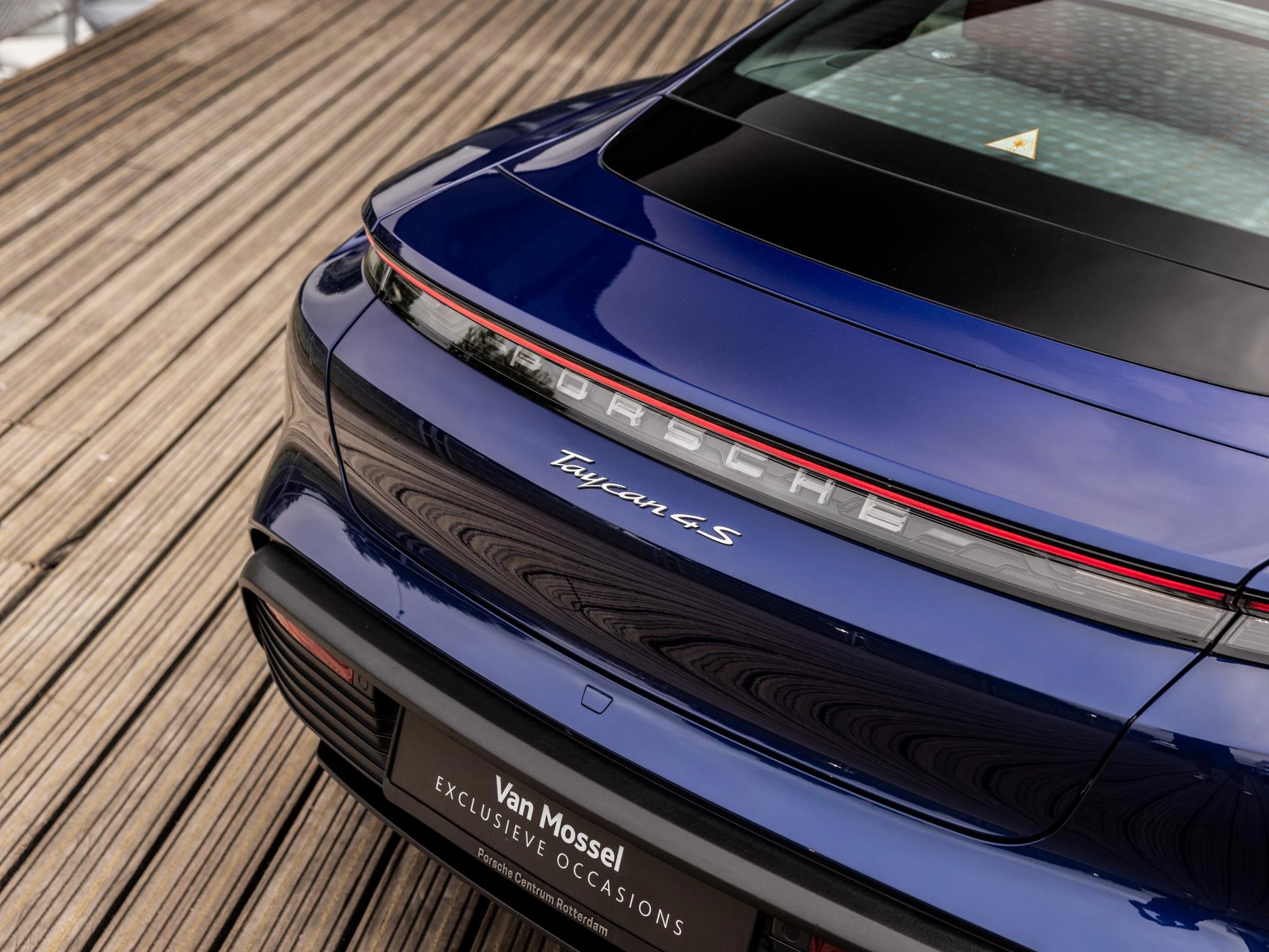 Porsche-Taycan-image-3