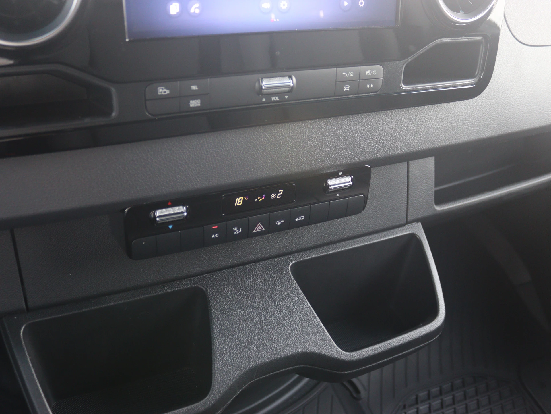 Mercedes-Benz-Sprinter-image-10