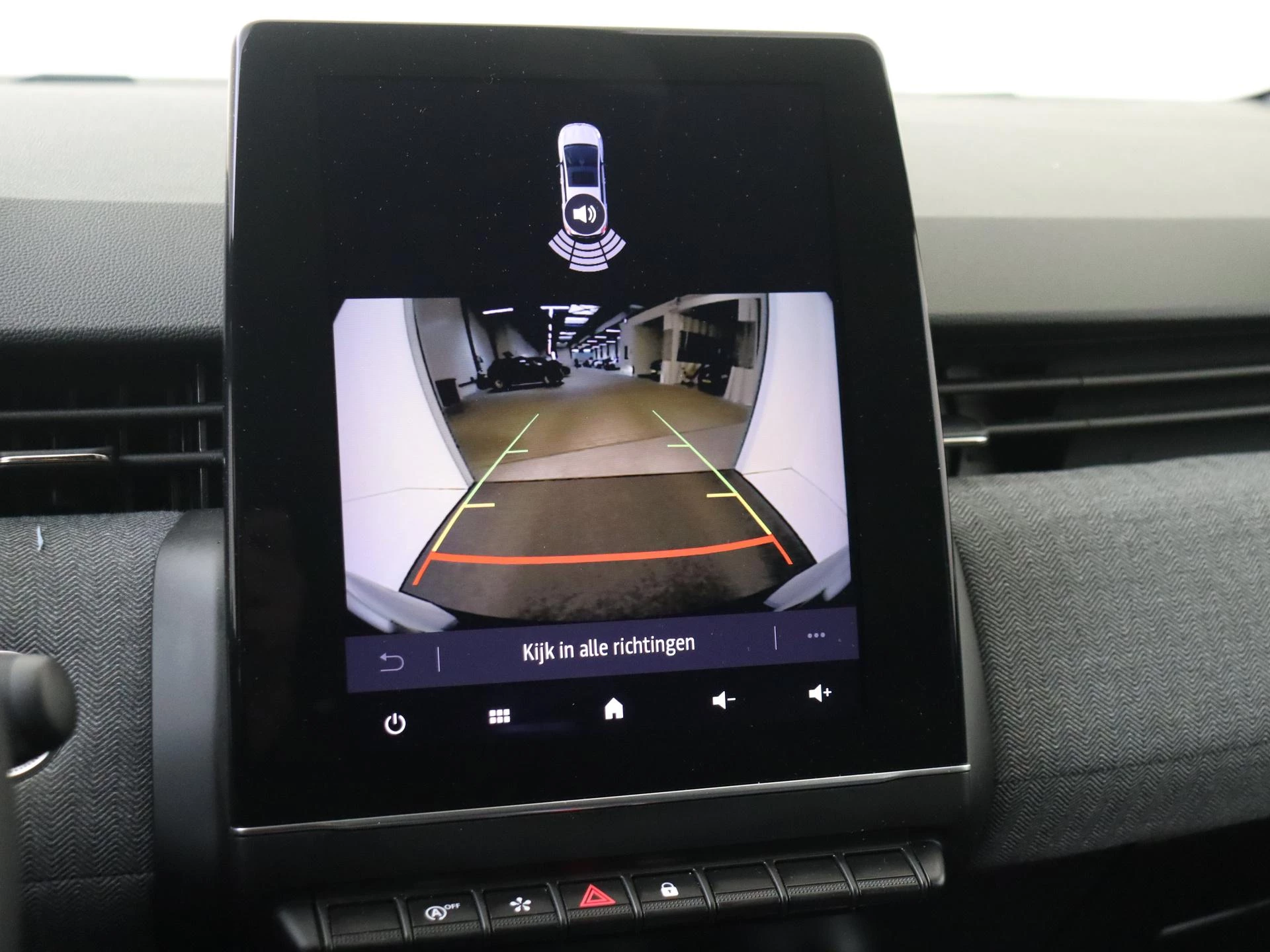 Renault-Clio-image-21