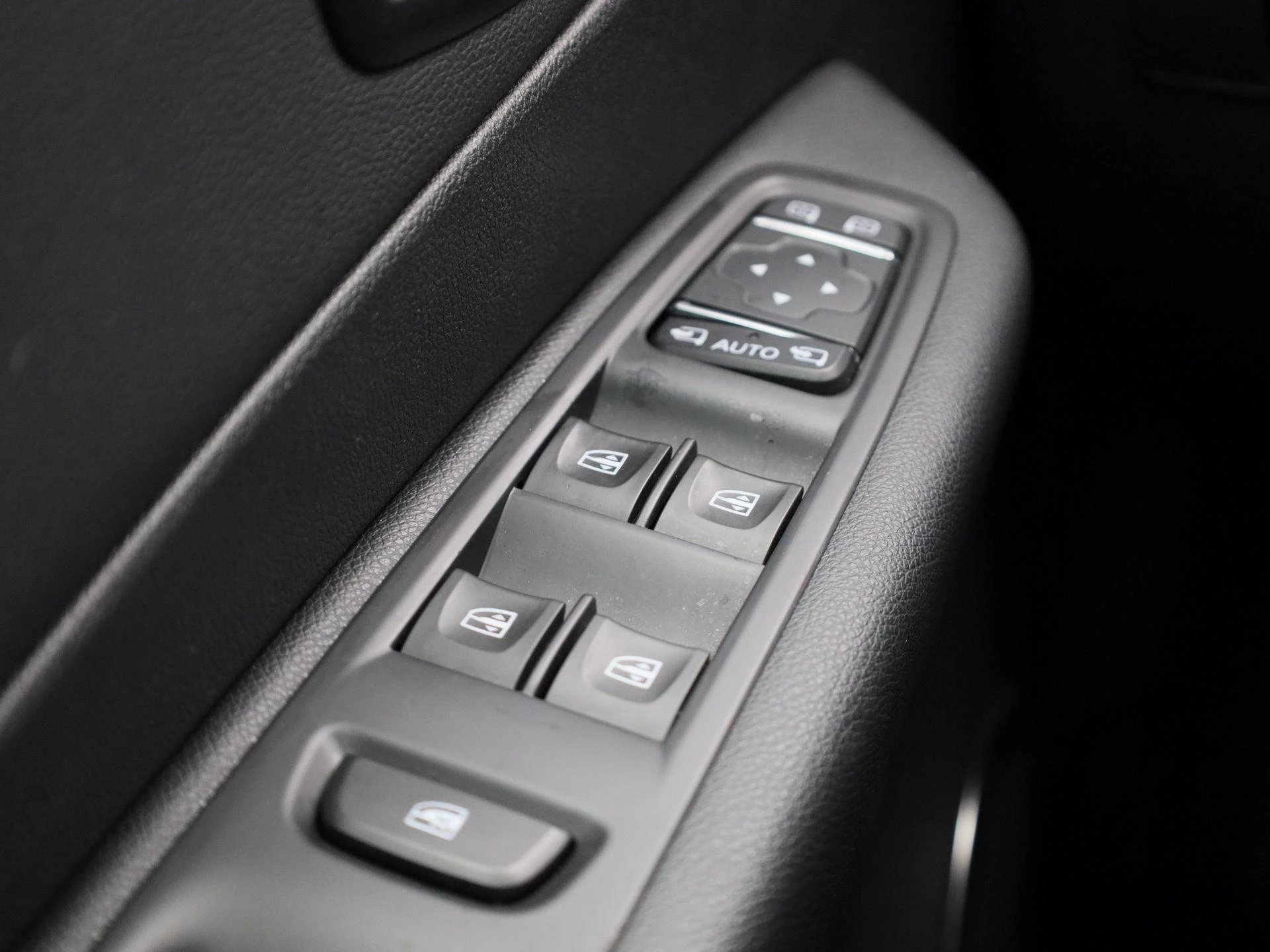 Renault-Captur-image-26