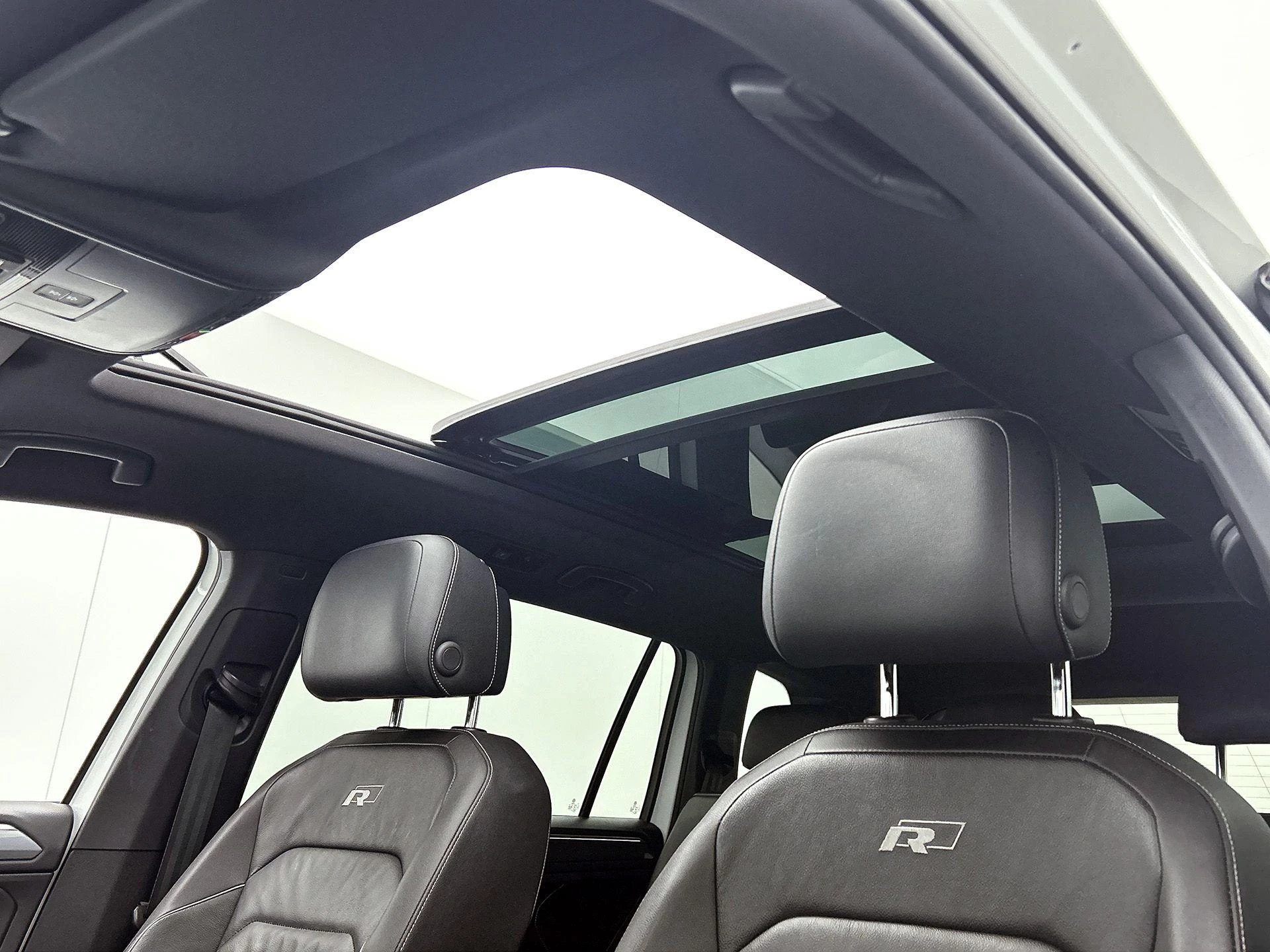 Volkswagen-Tiguan Allspace-image-35