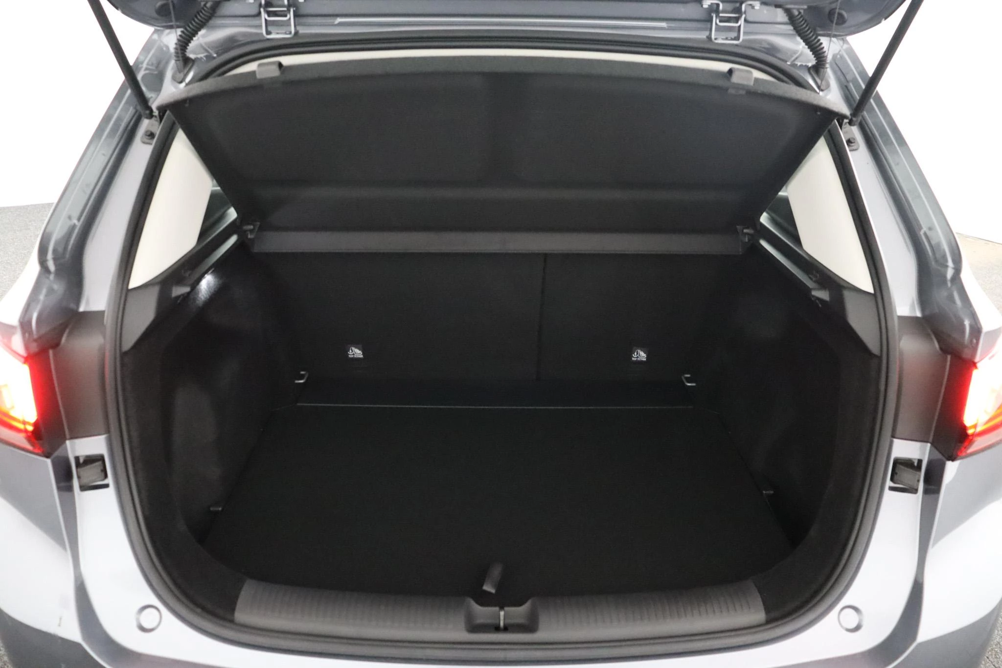 MG ZS 1.5 Hybrid+ Standard