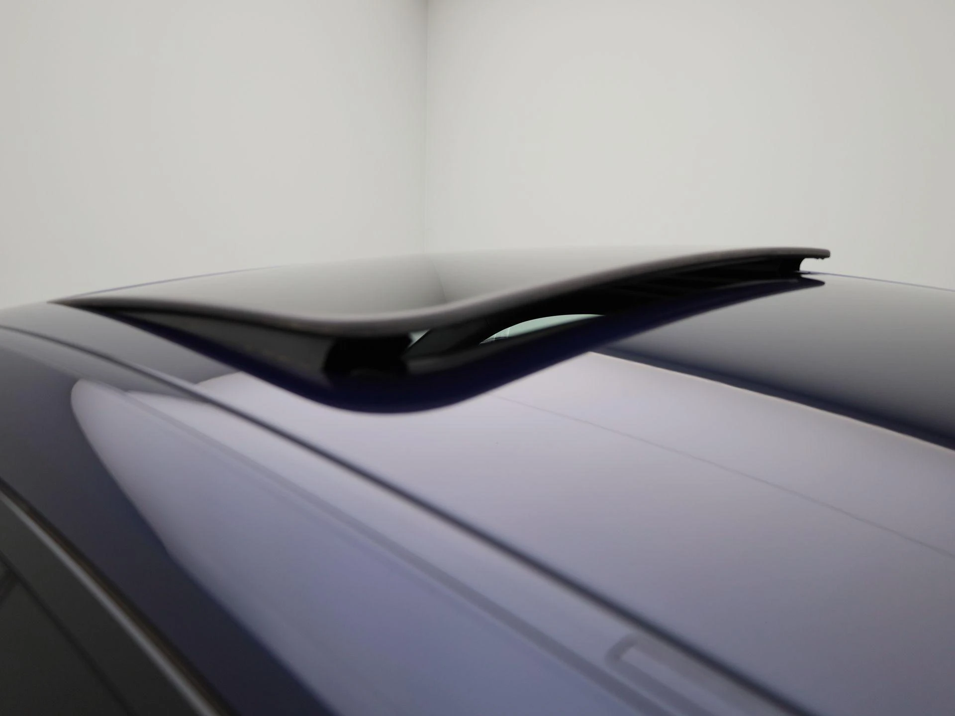 BMW-i4-image-58
