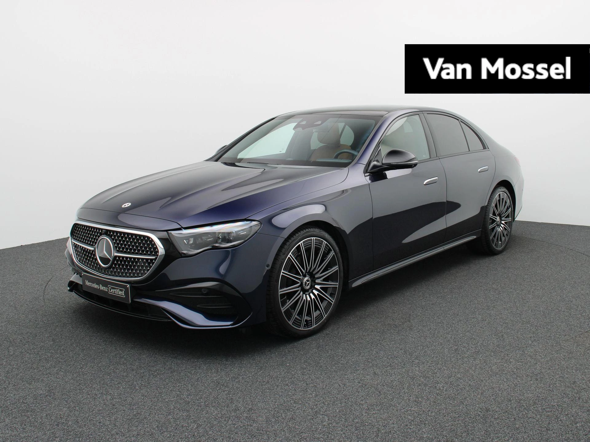 Mercedes-Benz-E-Klasse-image-0