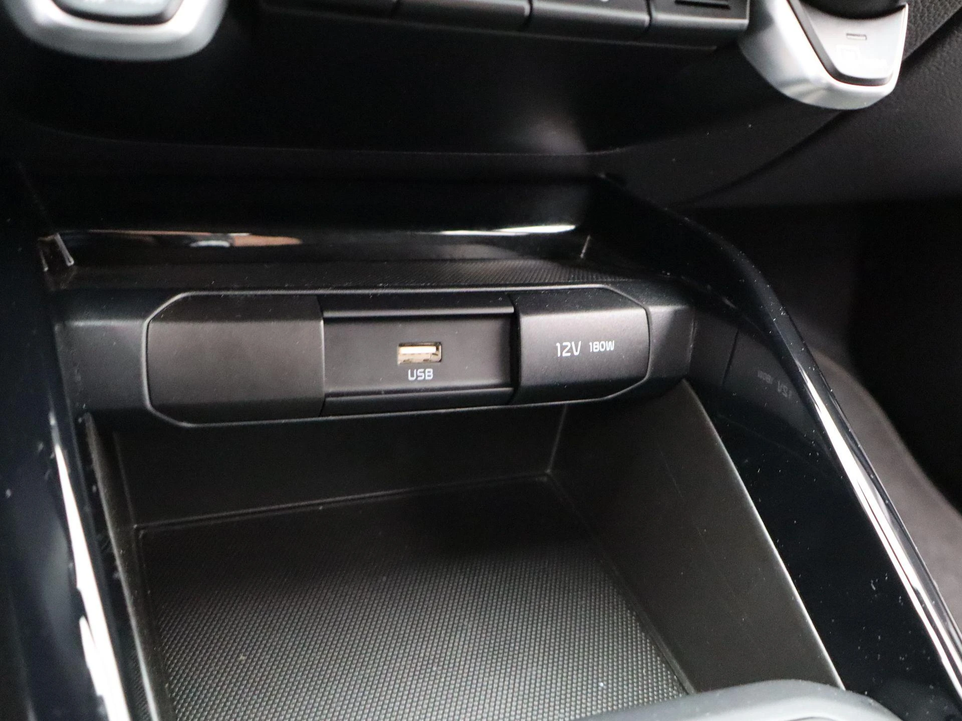 Kia Stonic 1.0 T-GDi MHEV DynamicPlusLine