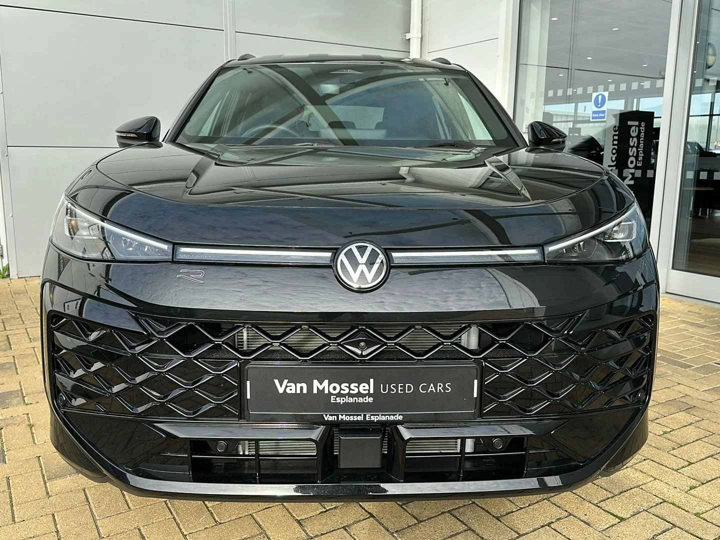 Volkswagen-T-Roc-image-4
