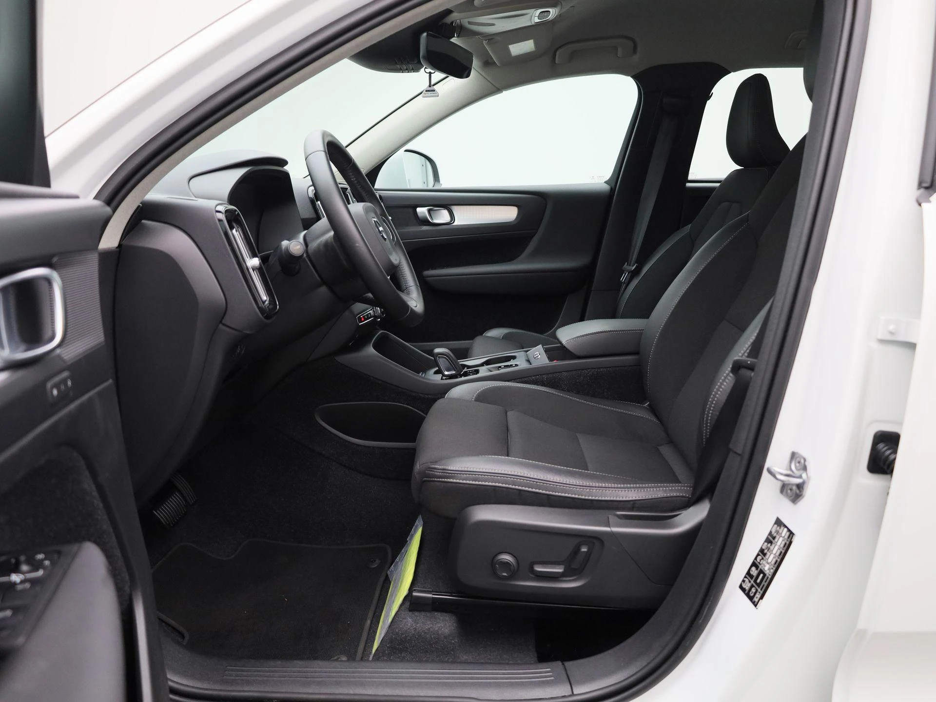 Volvo-XC40-image-11