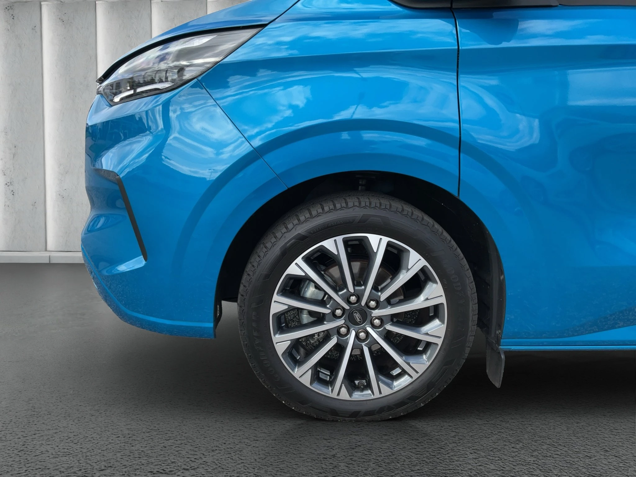 Ford-Tourneo Custom-image-8