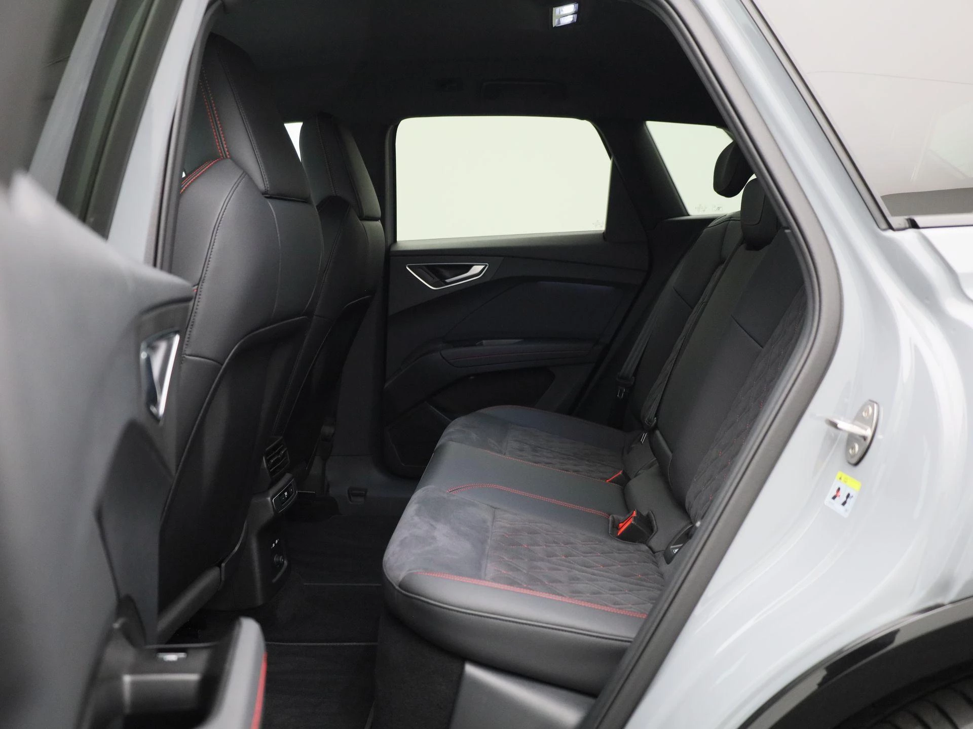 Audi-Q4 e-tron-image-11