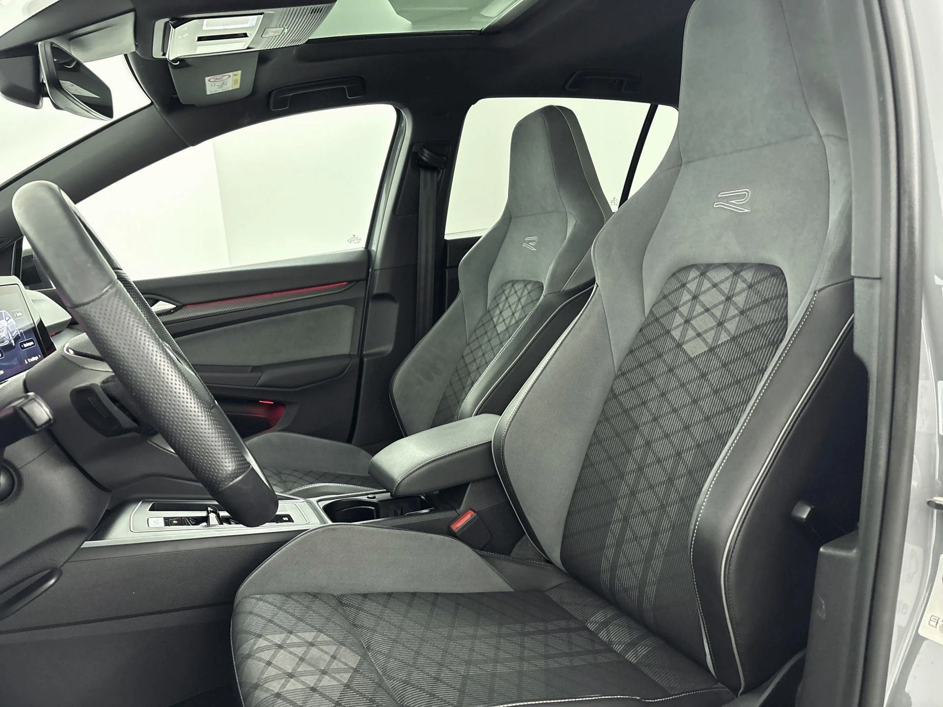 Volkswagen-Golf-image-10