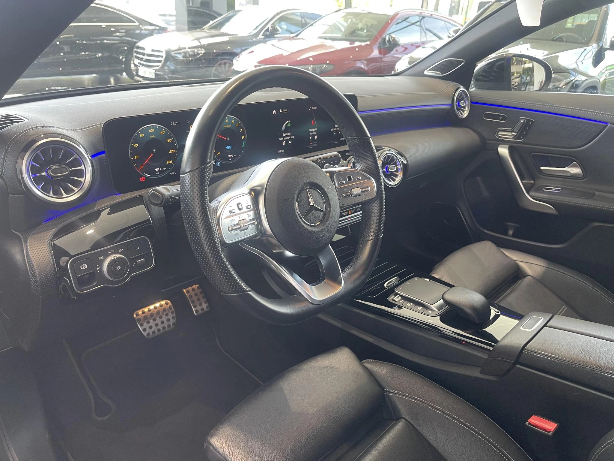 Mercedes-Benz CLA 250 e AMG Line + LEDER + CARPLAY + BURMESTER + MULTIBEAM LED +