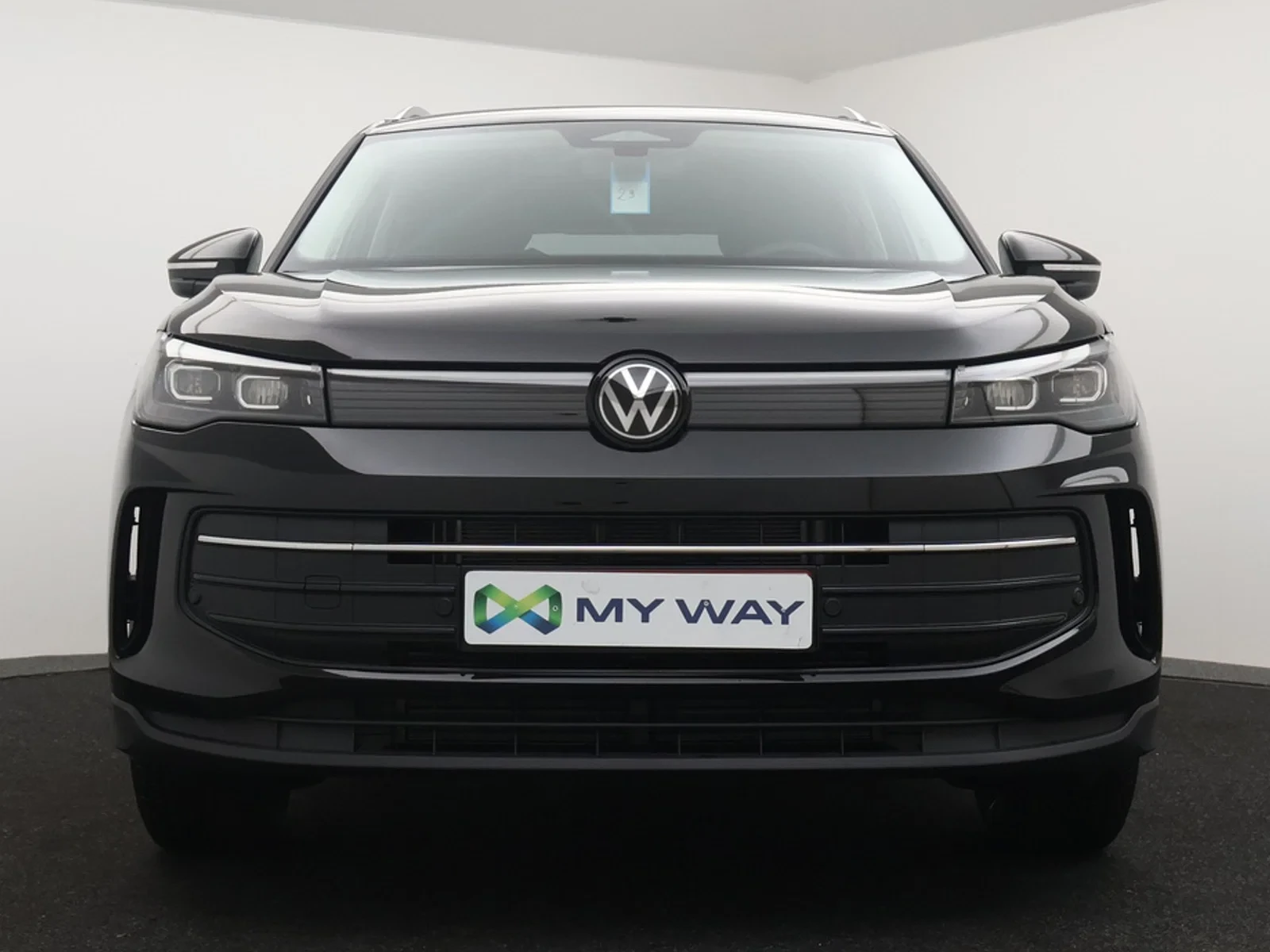 Volkswagen-Tiguan-image-20