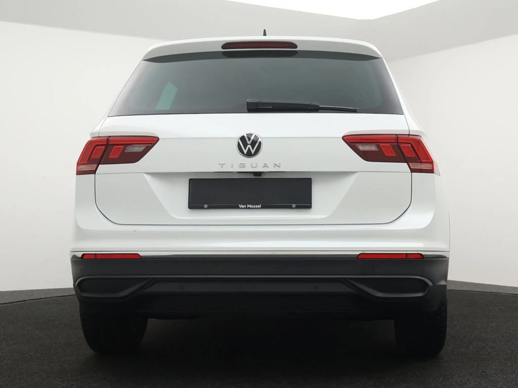 Volkswagen-Tiguan-image-5
