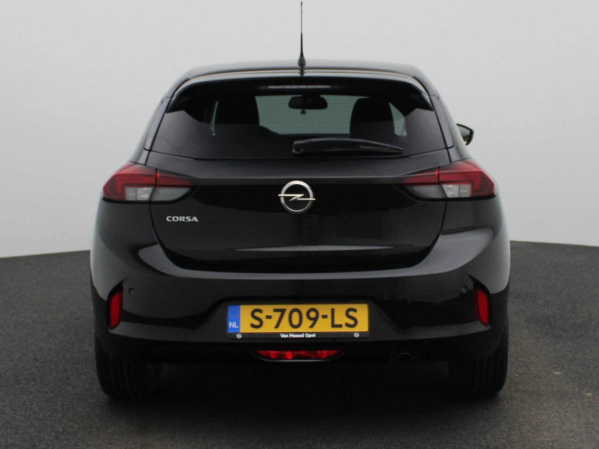 Opel-Corsa-image-6