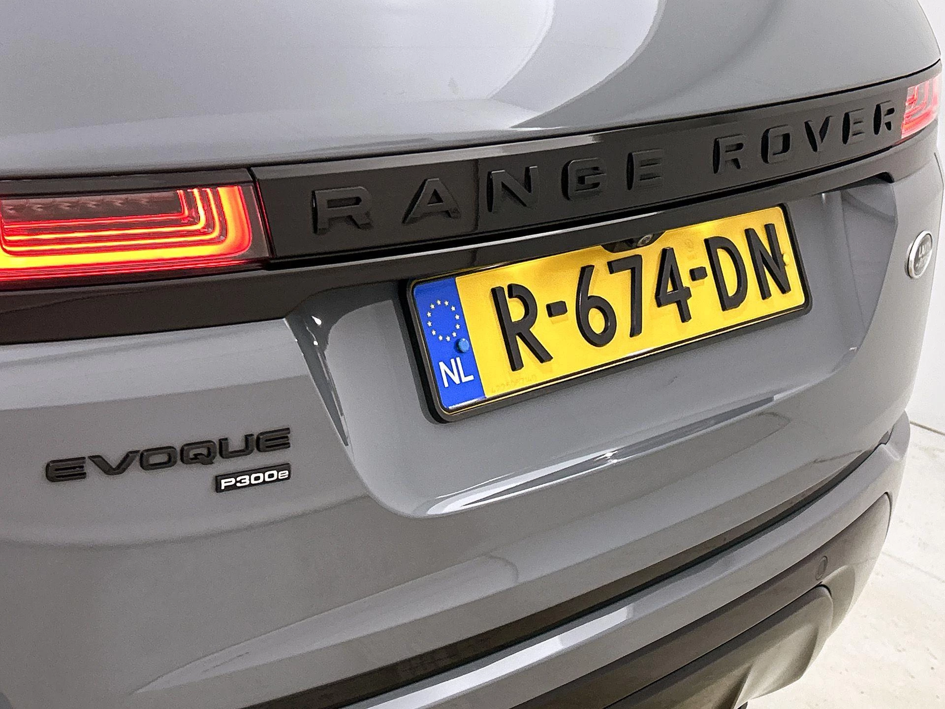 Land Rover Range Rover Evoque 1.5 P300e AWD R-Dynamic S