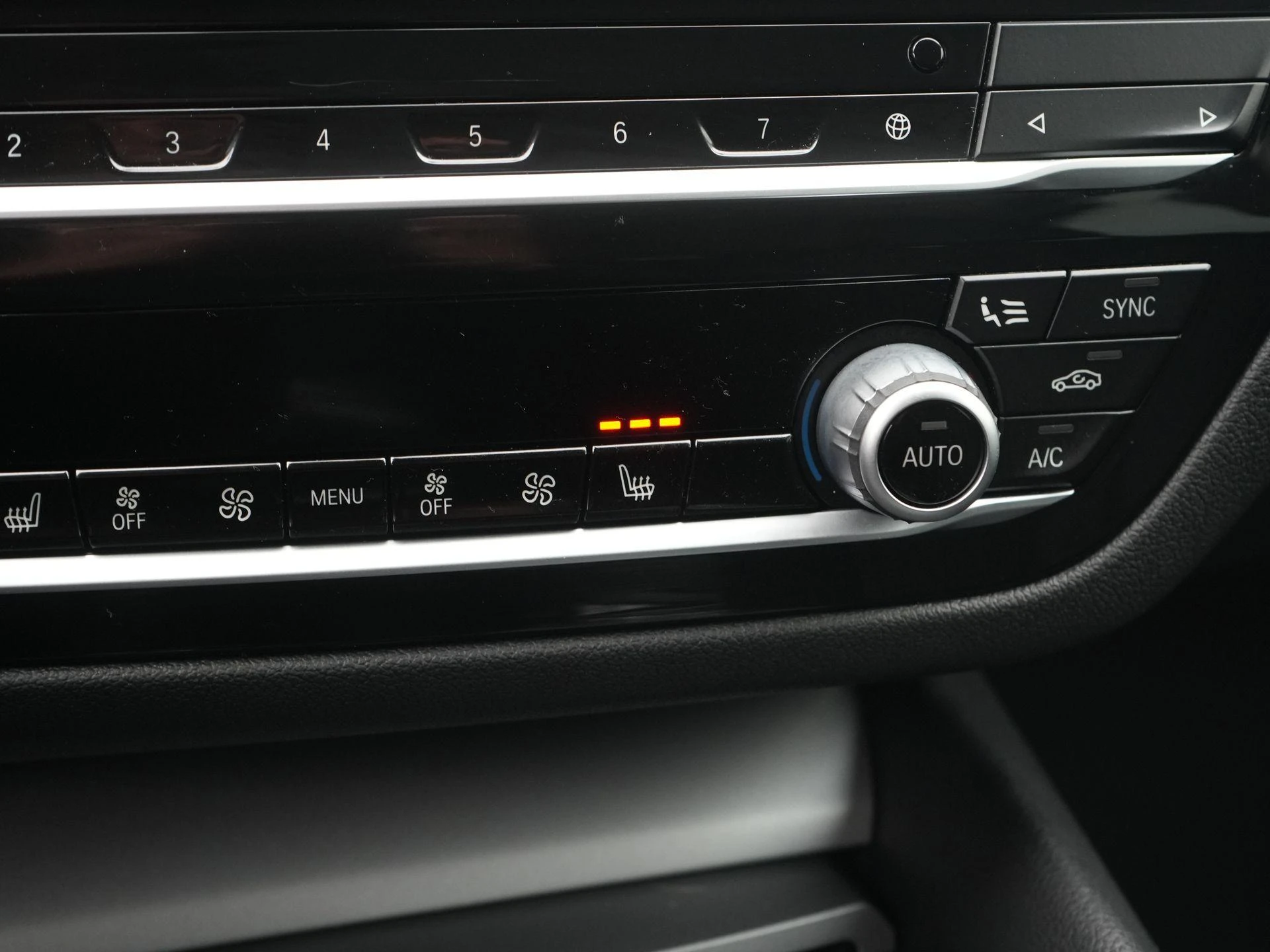 BMW-5 Serie-image-24