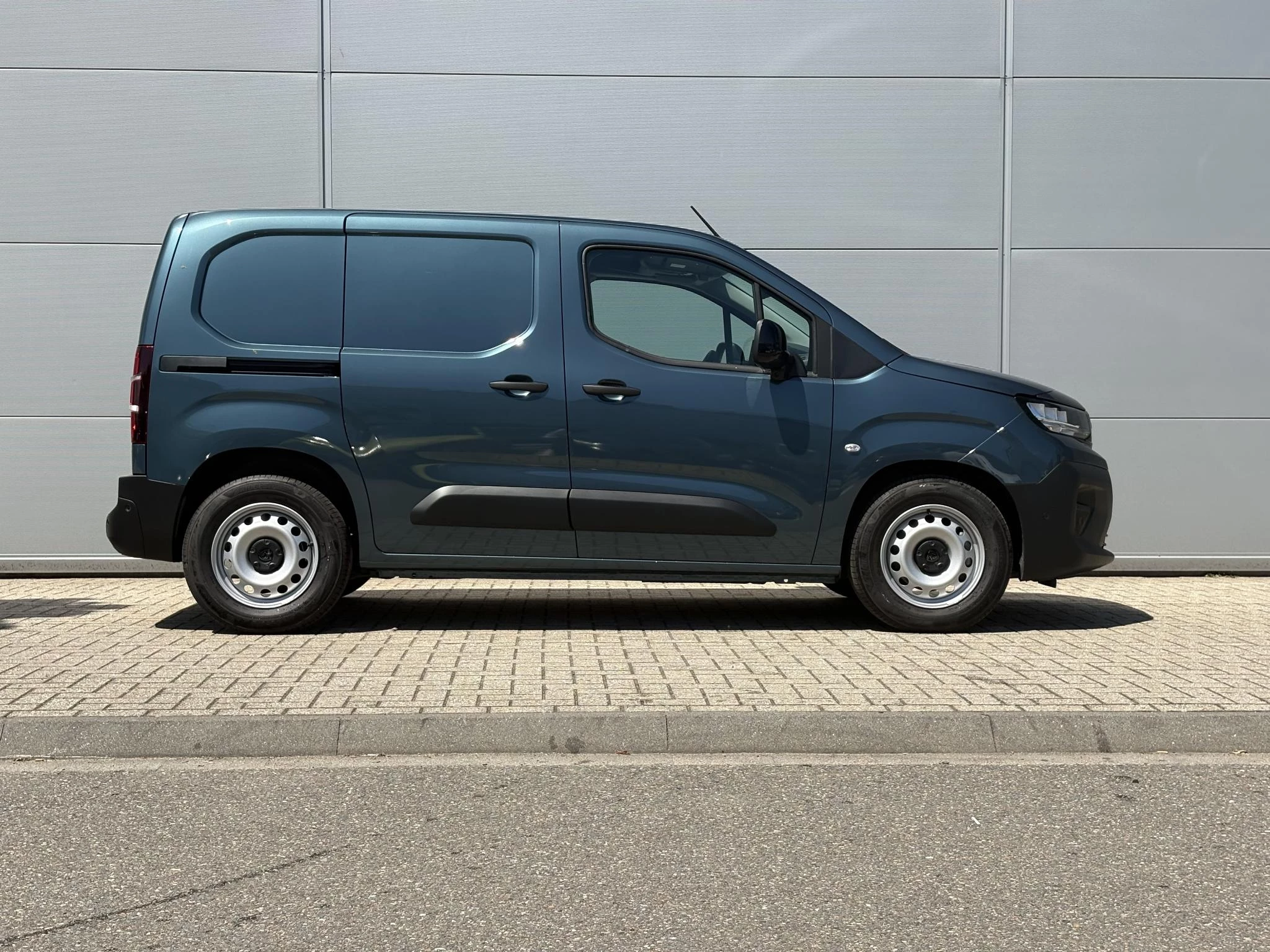 Peugeot e-Partner