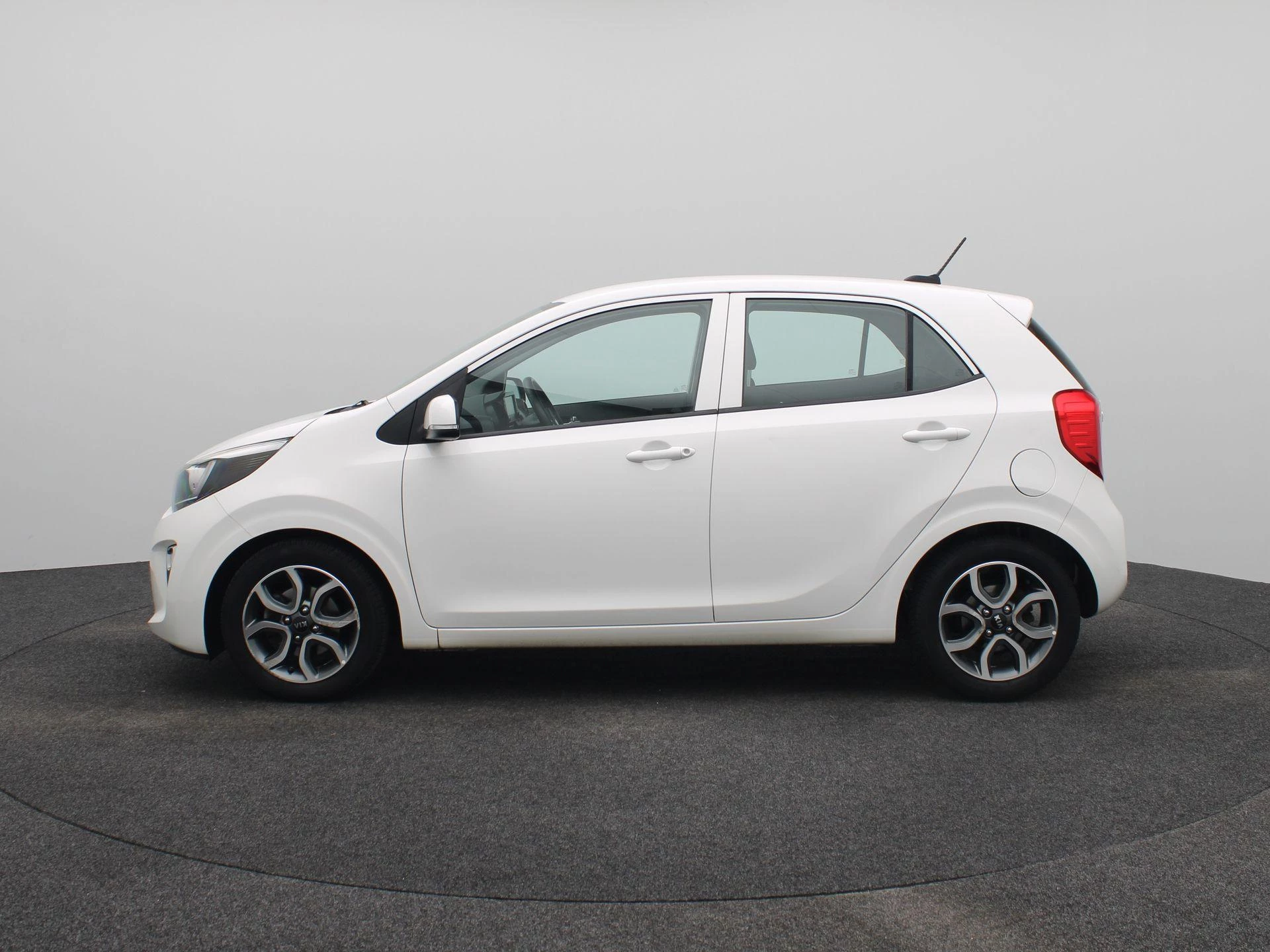 Kia-Picanto-image-6